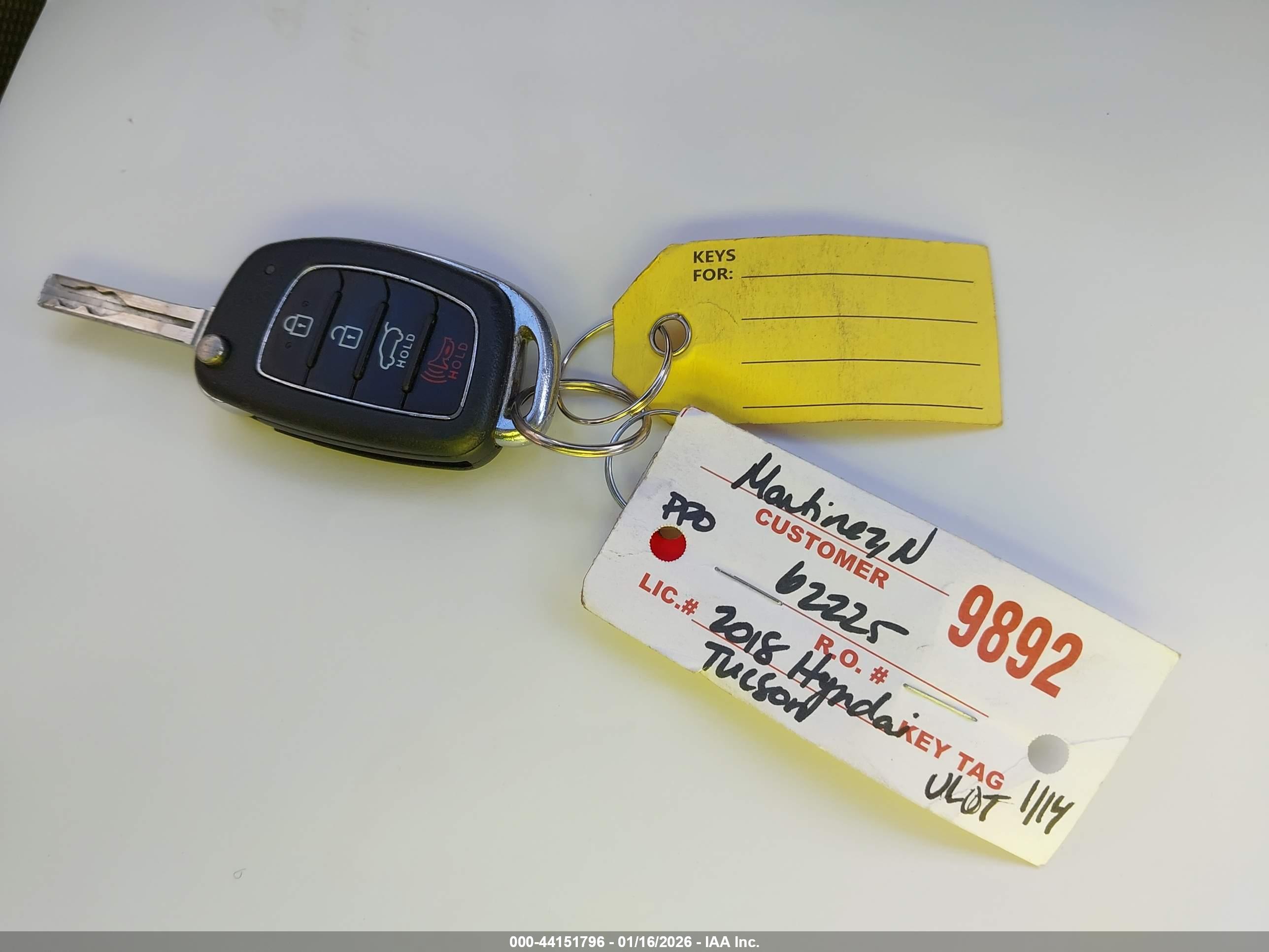 HYUNDAI TUCSON image 11