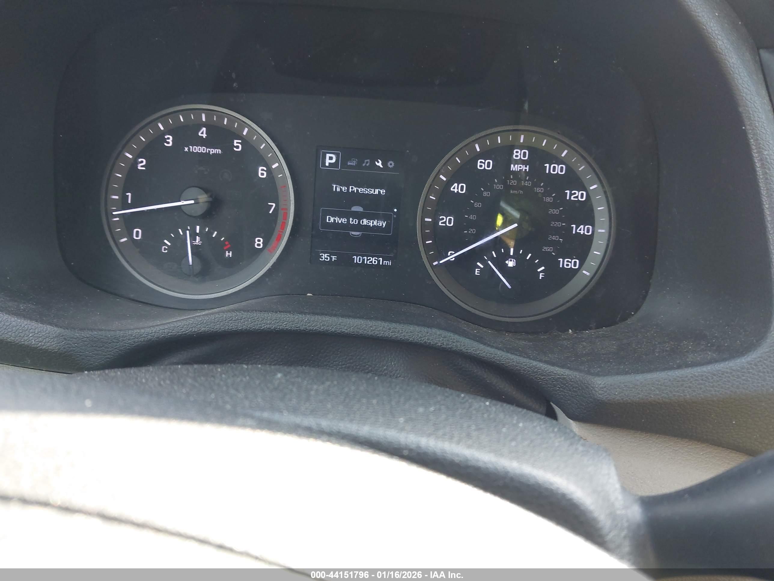 HYUNDAI TUCSON image 7