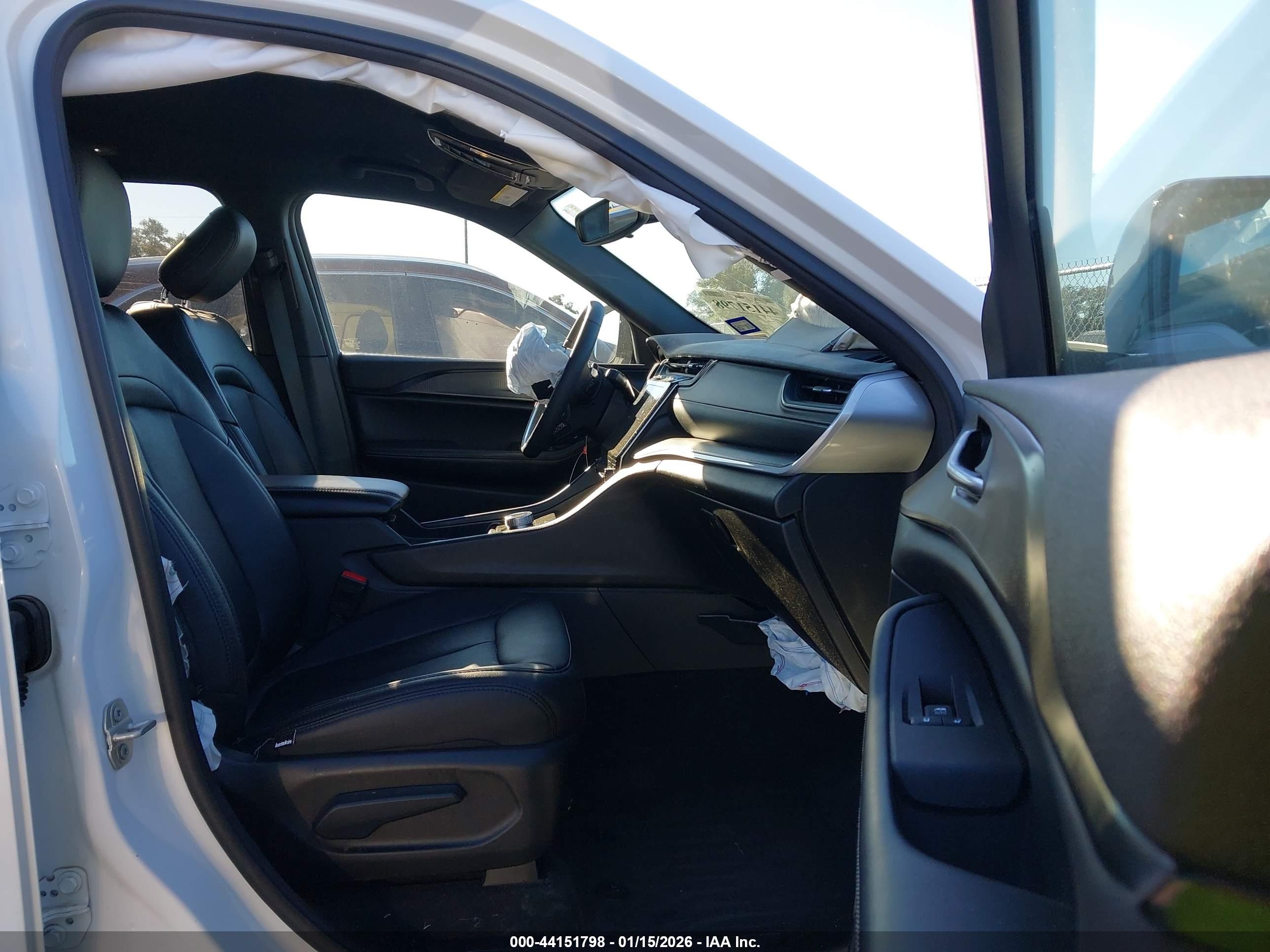 JEEP GRAND image 5