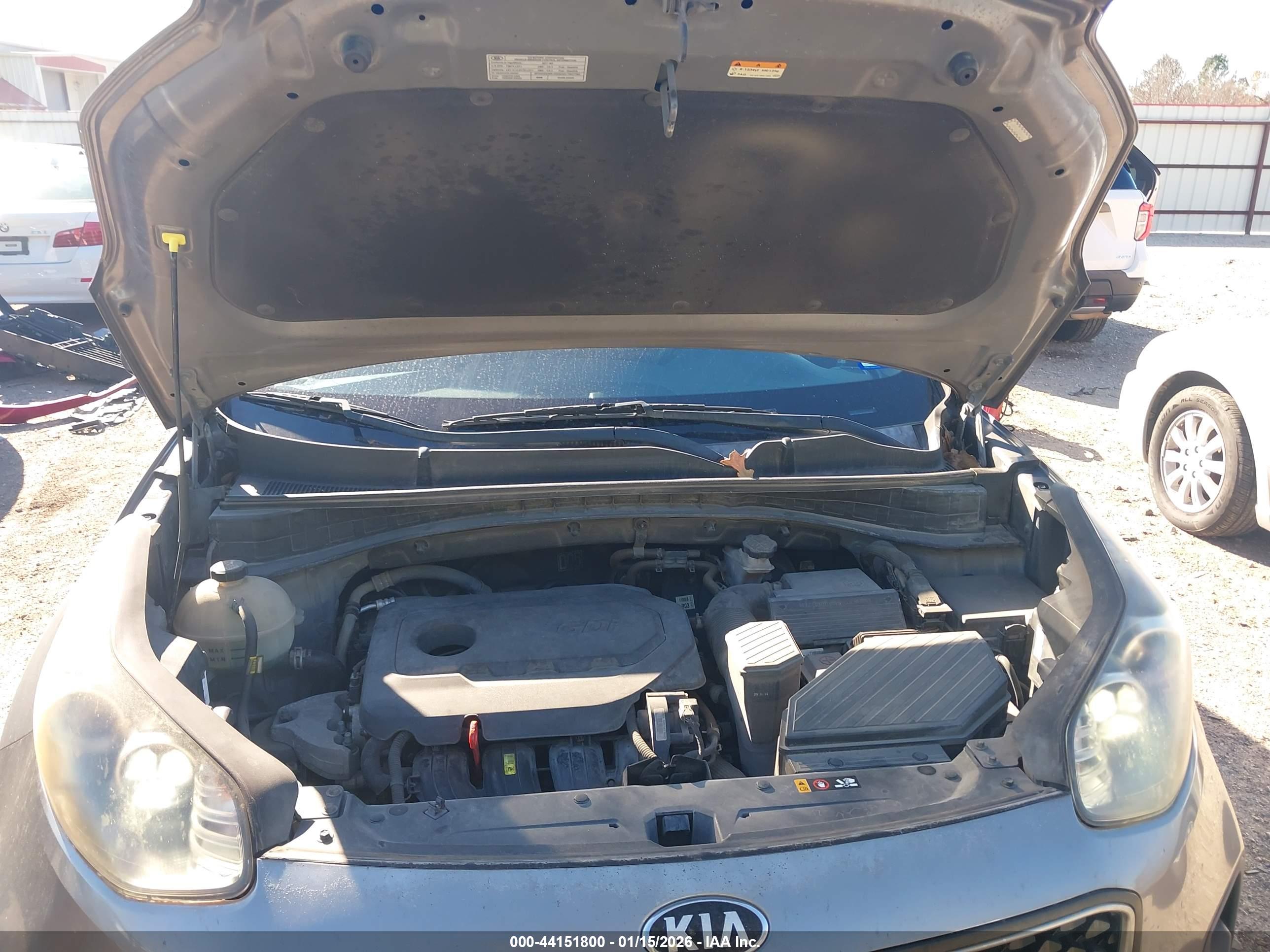 KIA SPORTAGE image 10