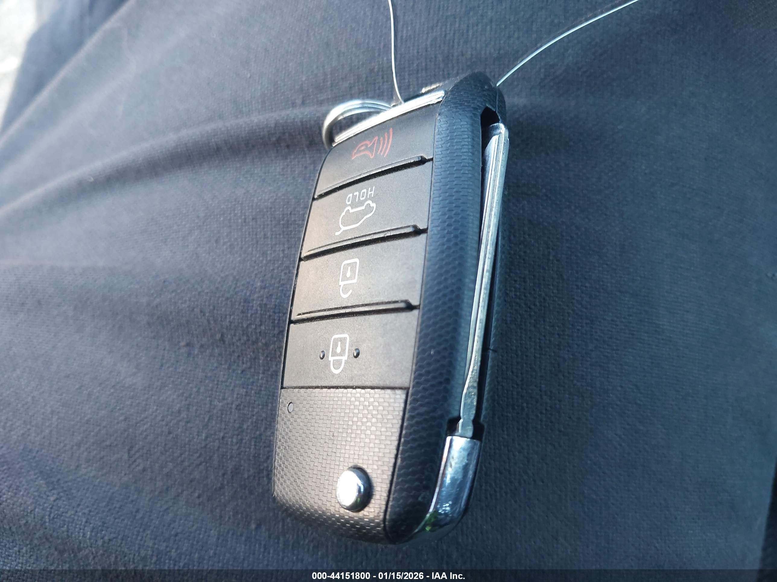 KIA SPORTAGE image 11