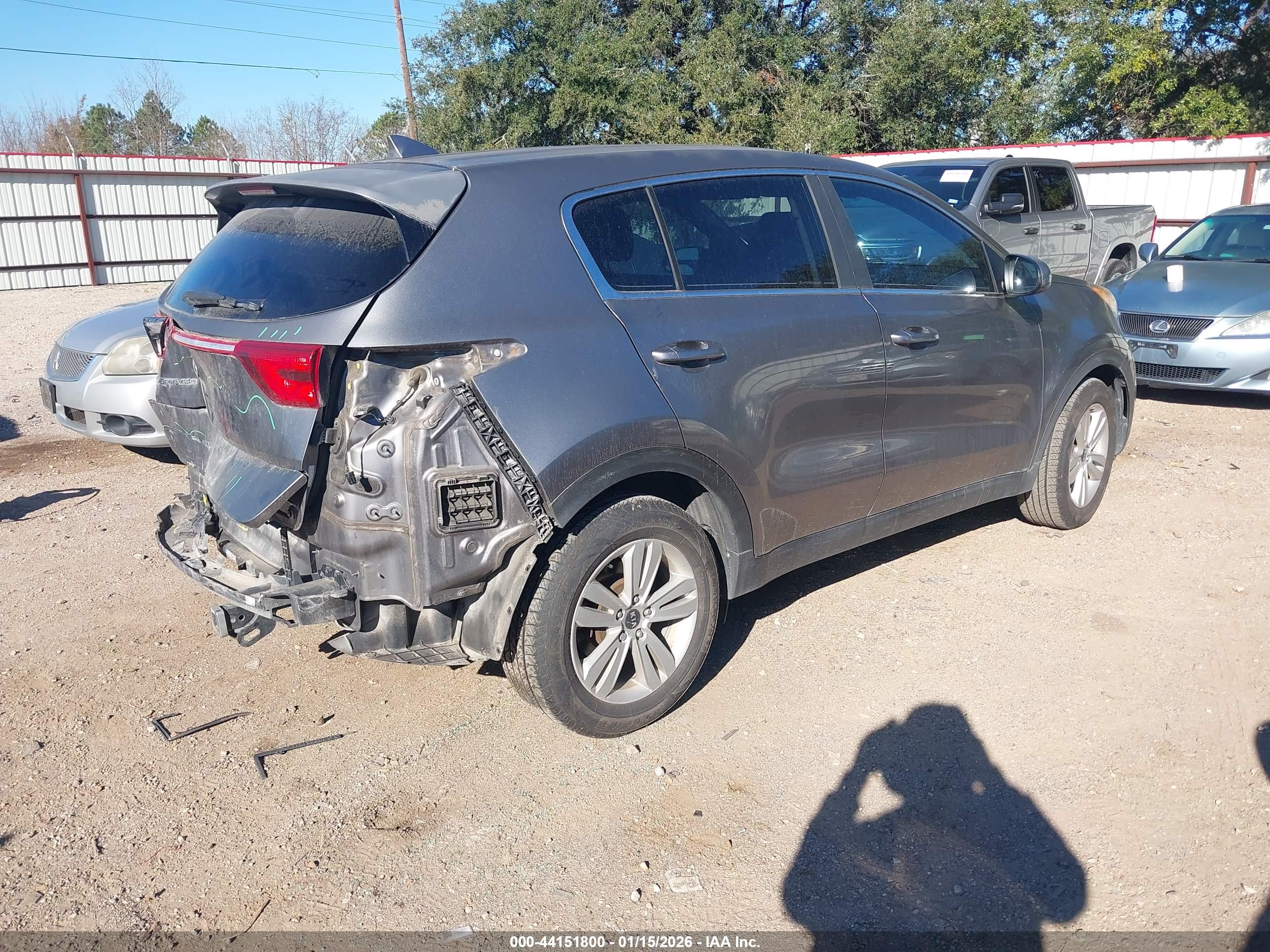 KIA SPORTAGE image 4