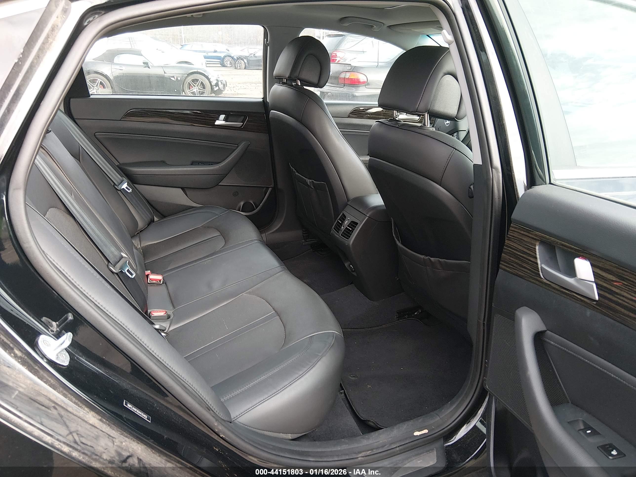 HYUNDAI SONATA image 8