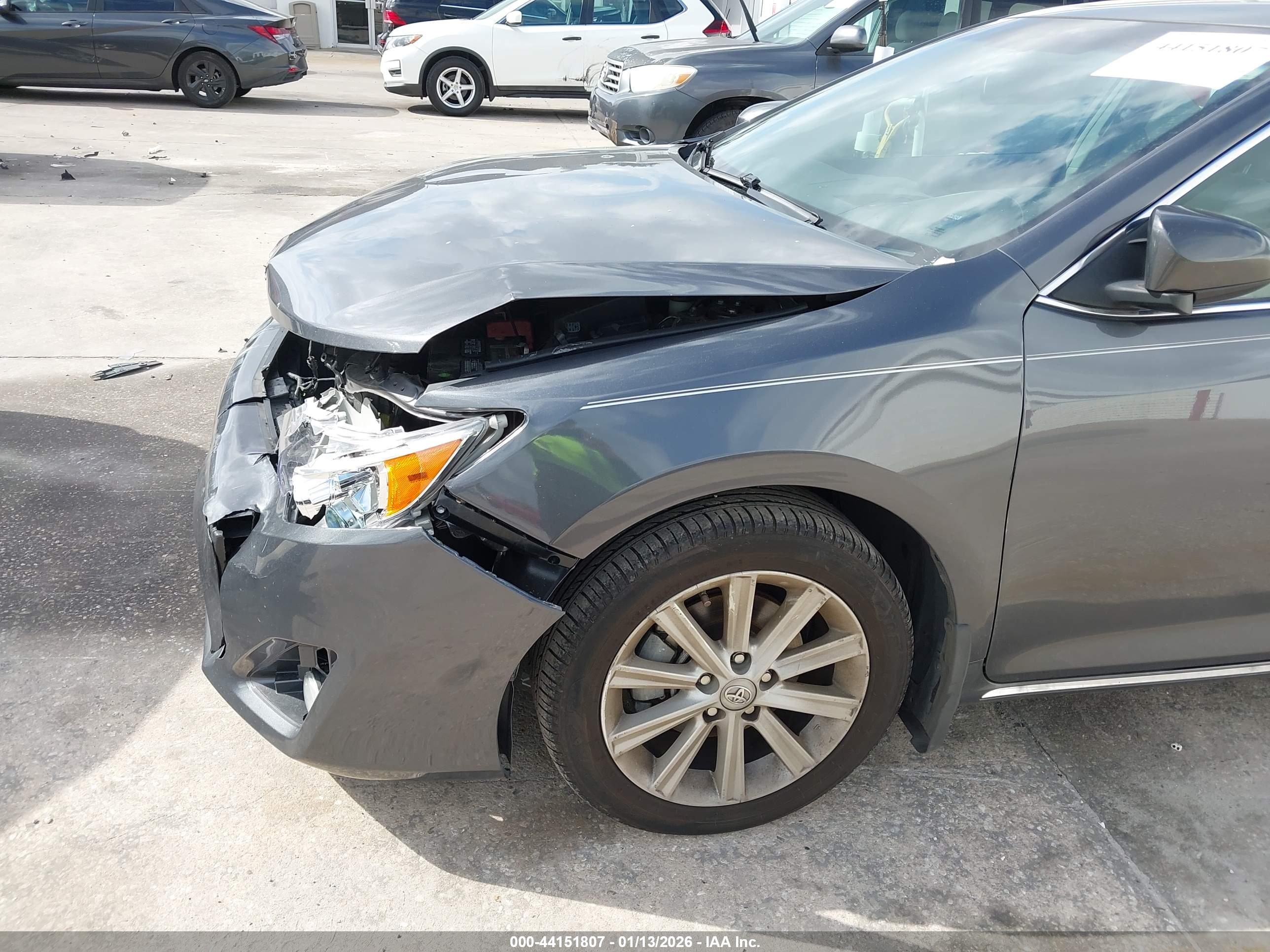 TOYOTA CAMRY image 6