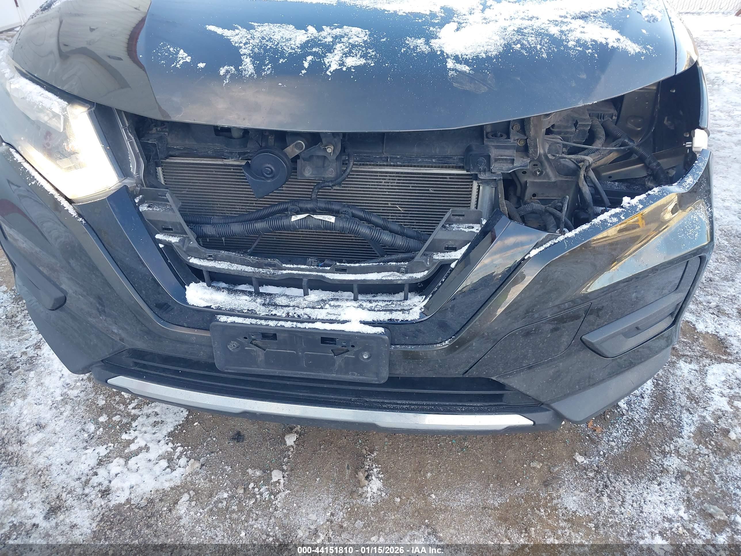 NISSAN ROGUE image 6