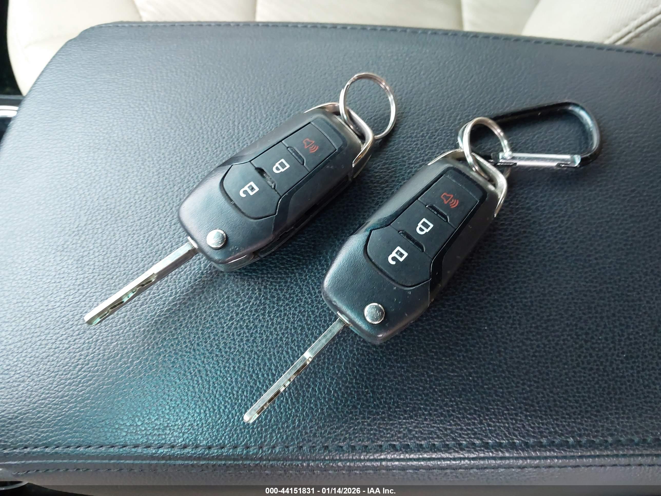 FORD EXPLORER image 11