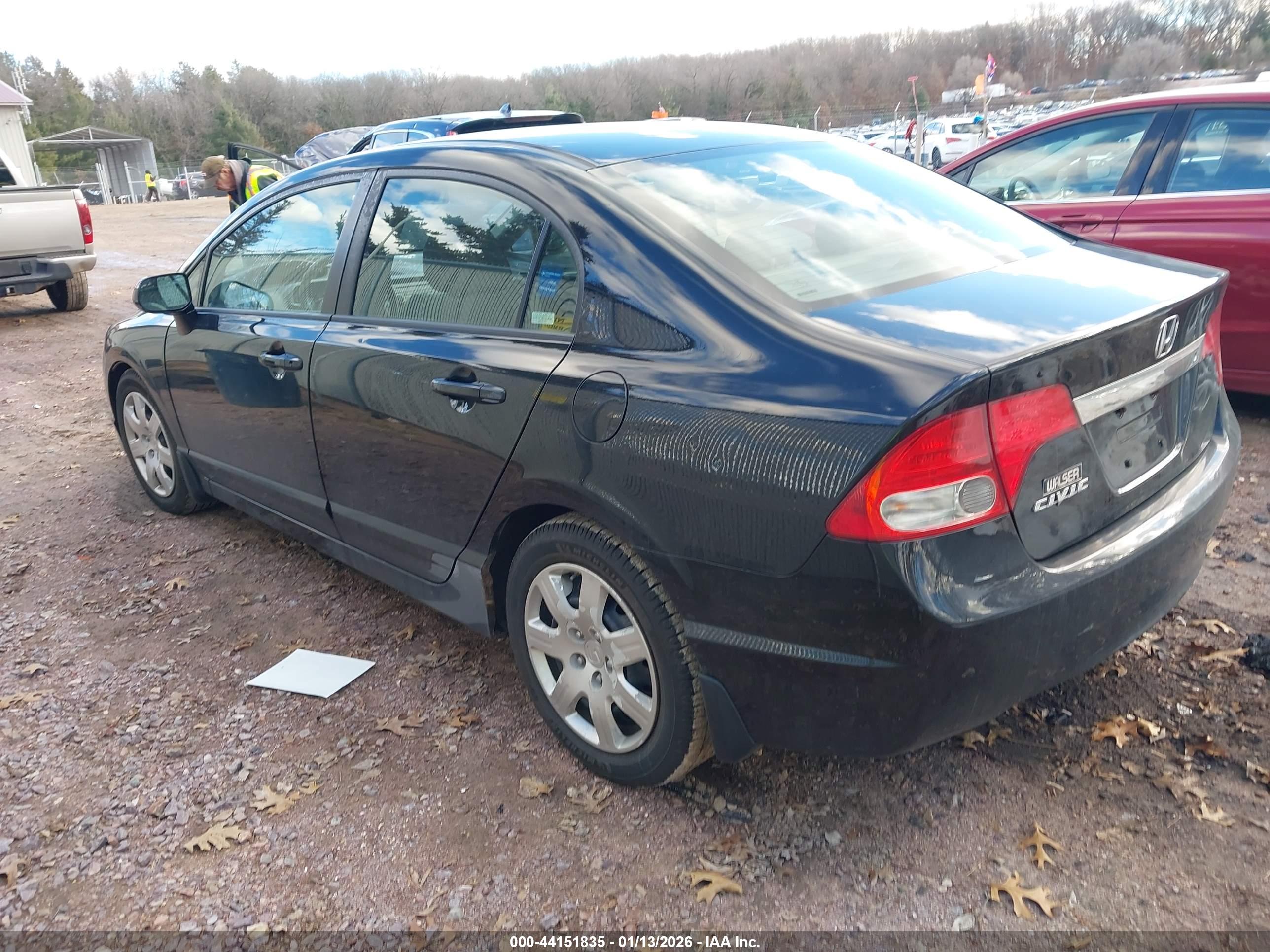 HONDA CIVIC image 3