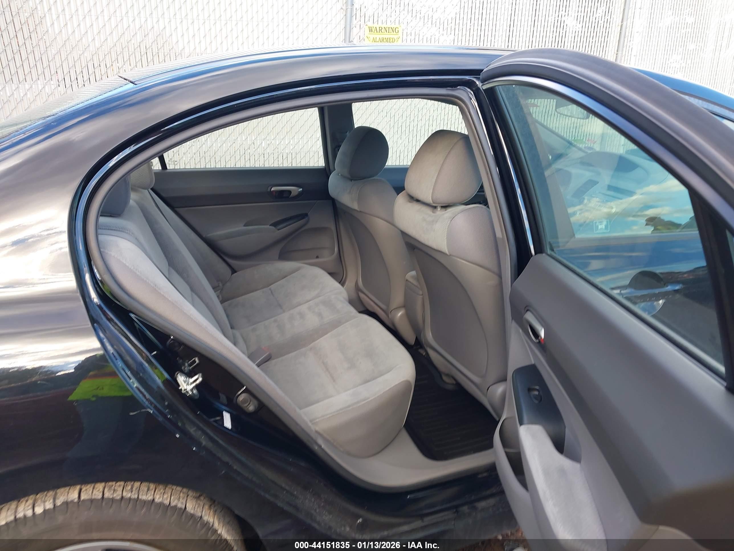 HONDA CIVIC image 8