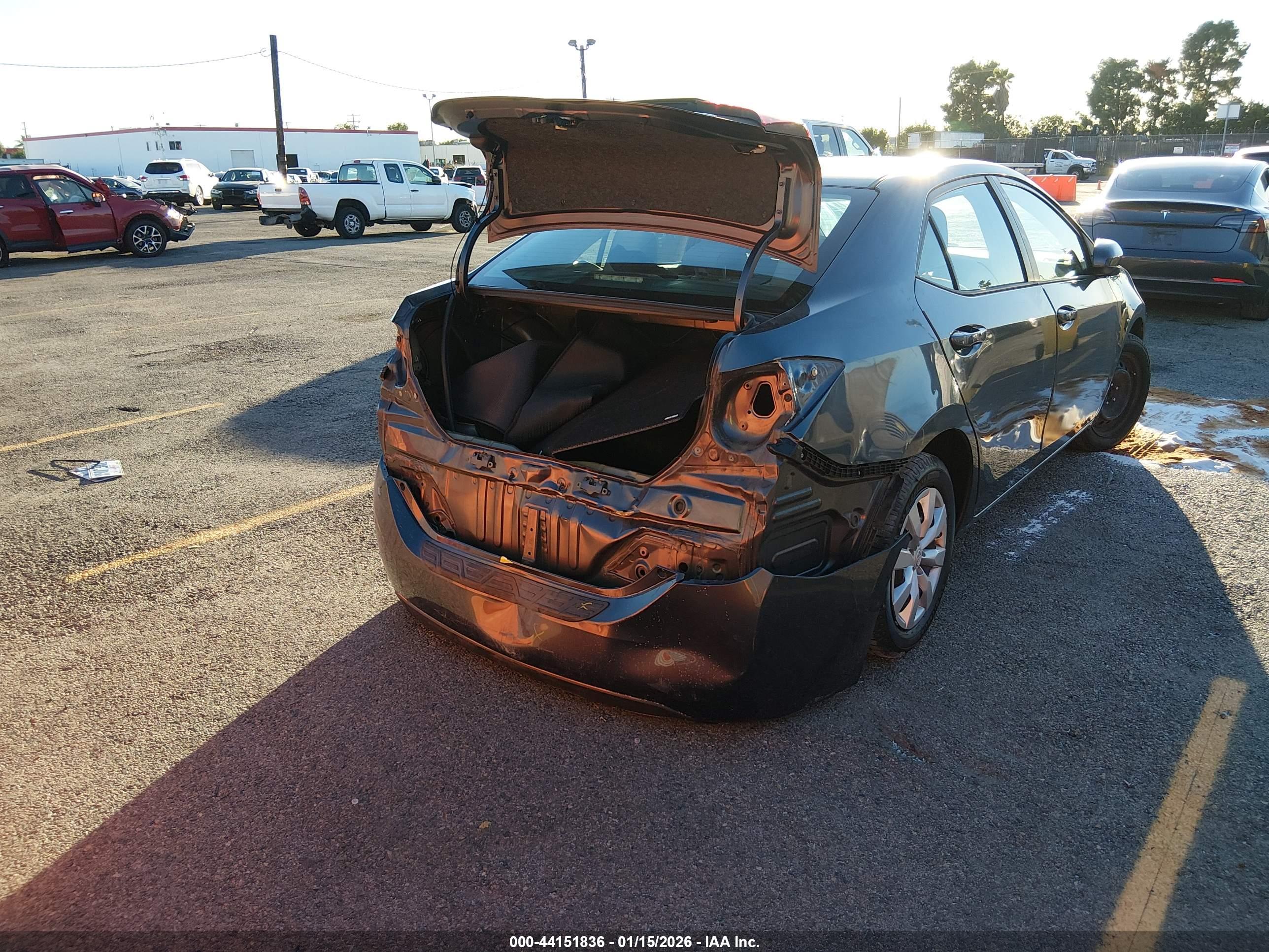 TOYOTA COROLLA image 4