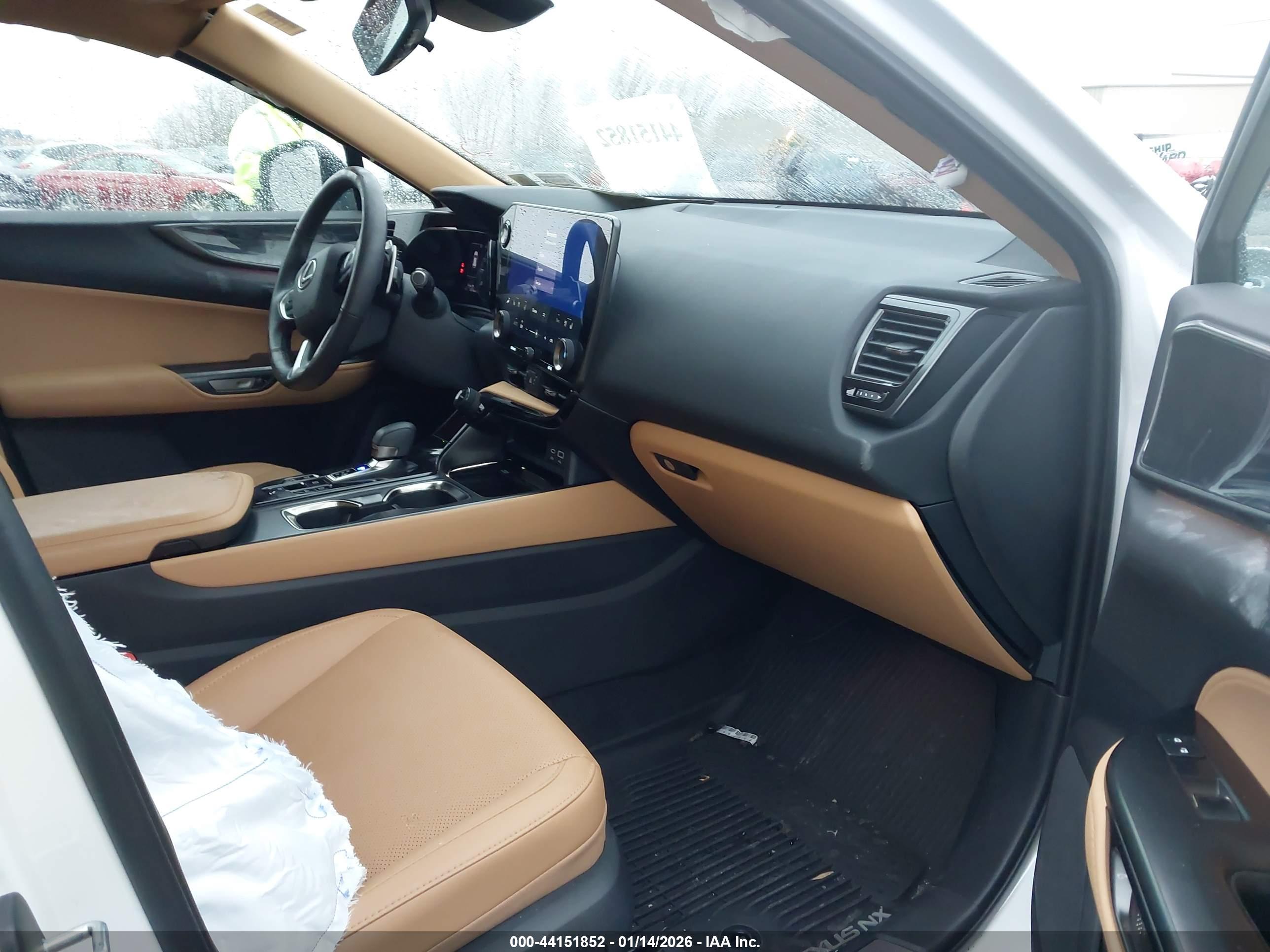 LEXUS NX image 5