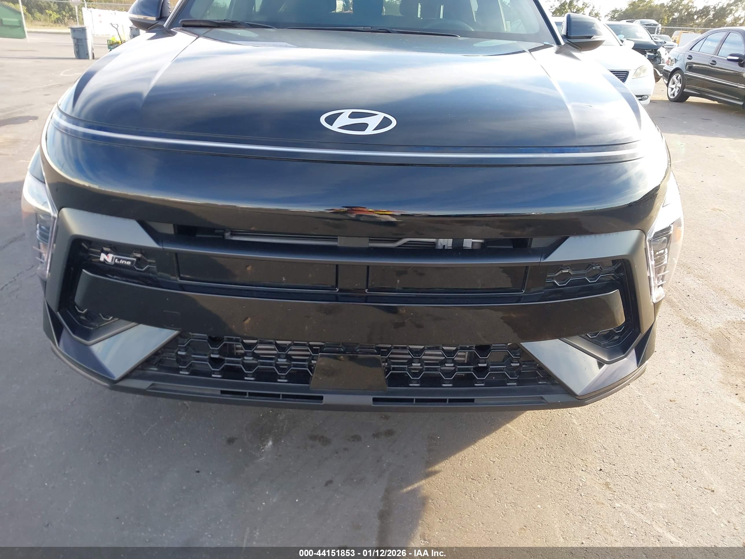 HYUNDAI KONA image 6