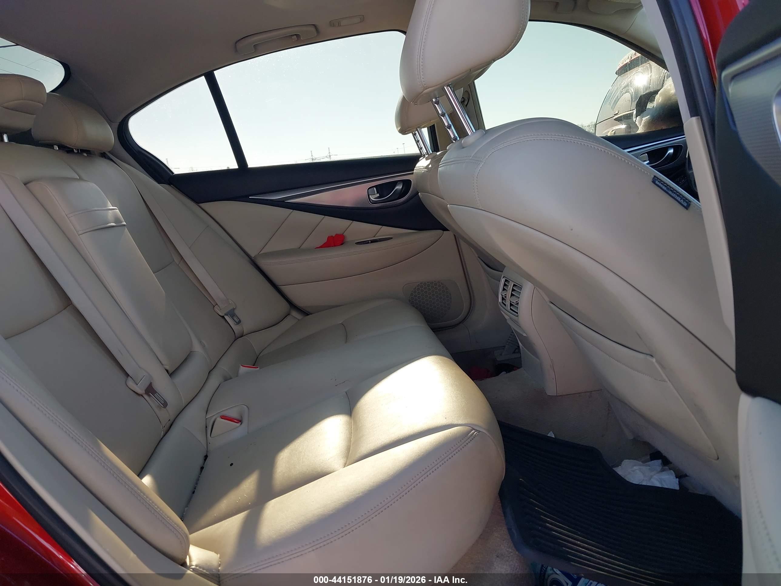 INFINITI Q50 image 8