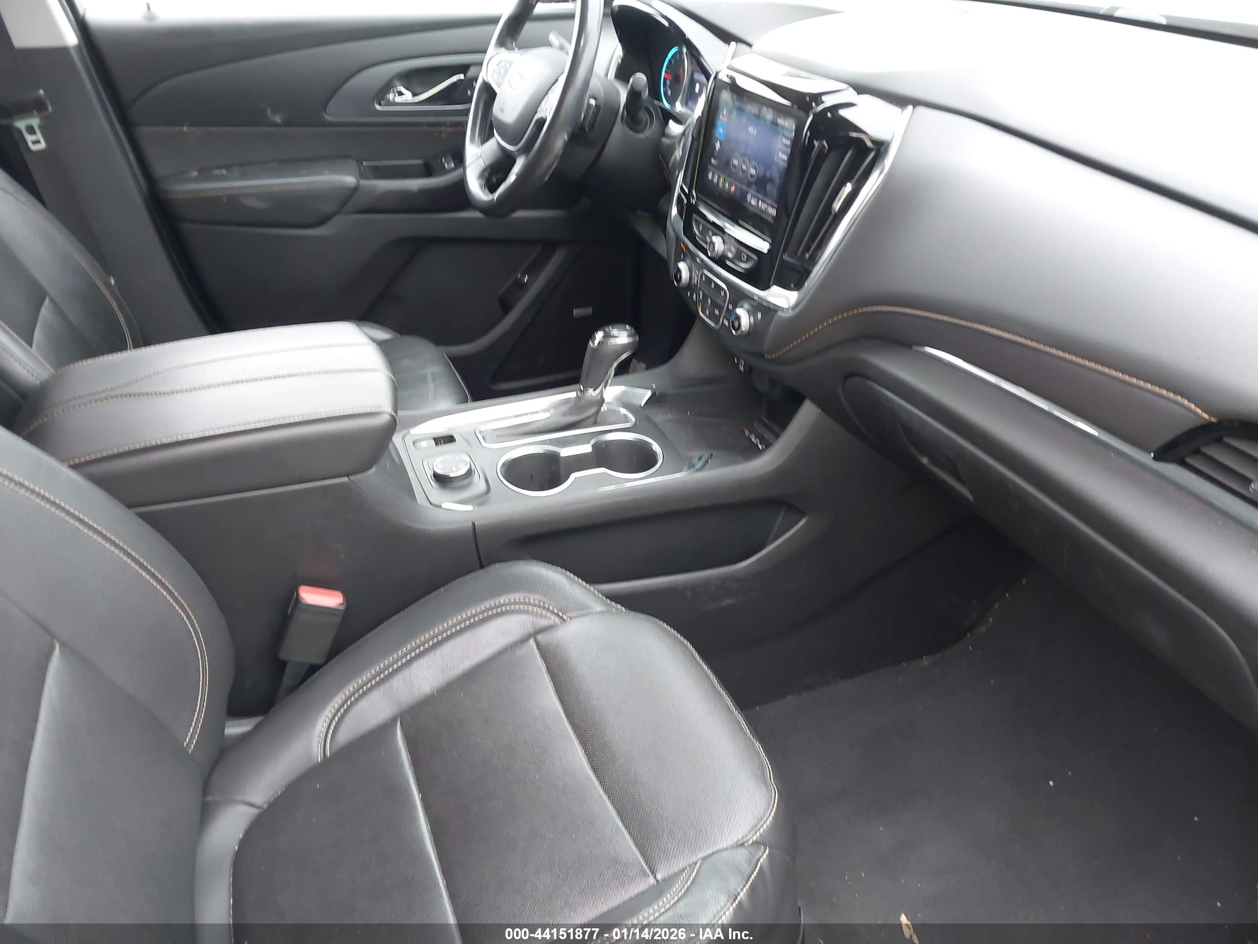 CHEVROLET TRAVERSE image 5