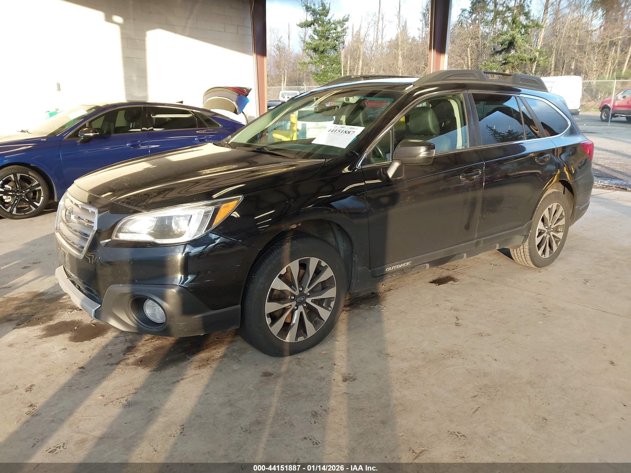 SUBARU OUTBACK image 2