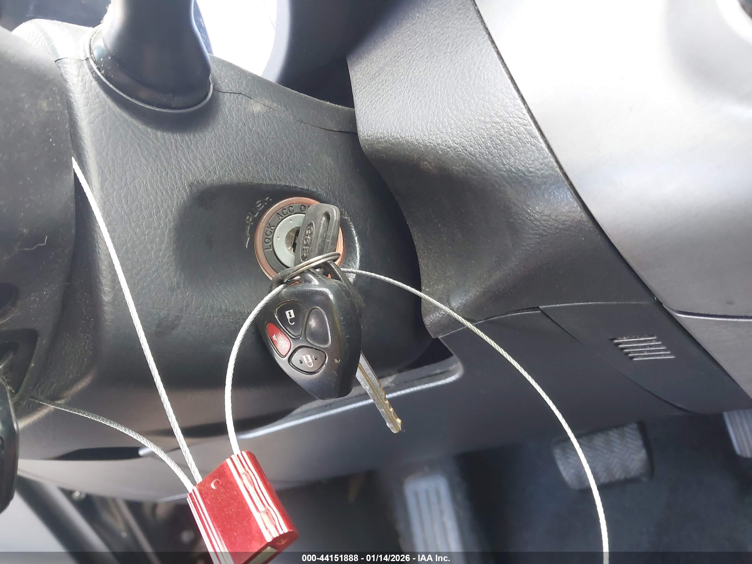 TOYOTA RAV4 image 11