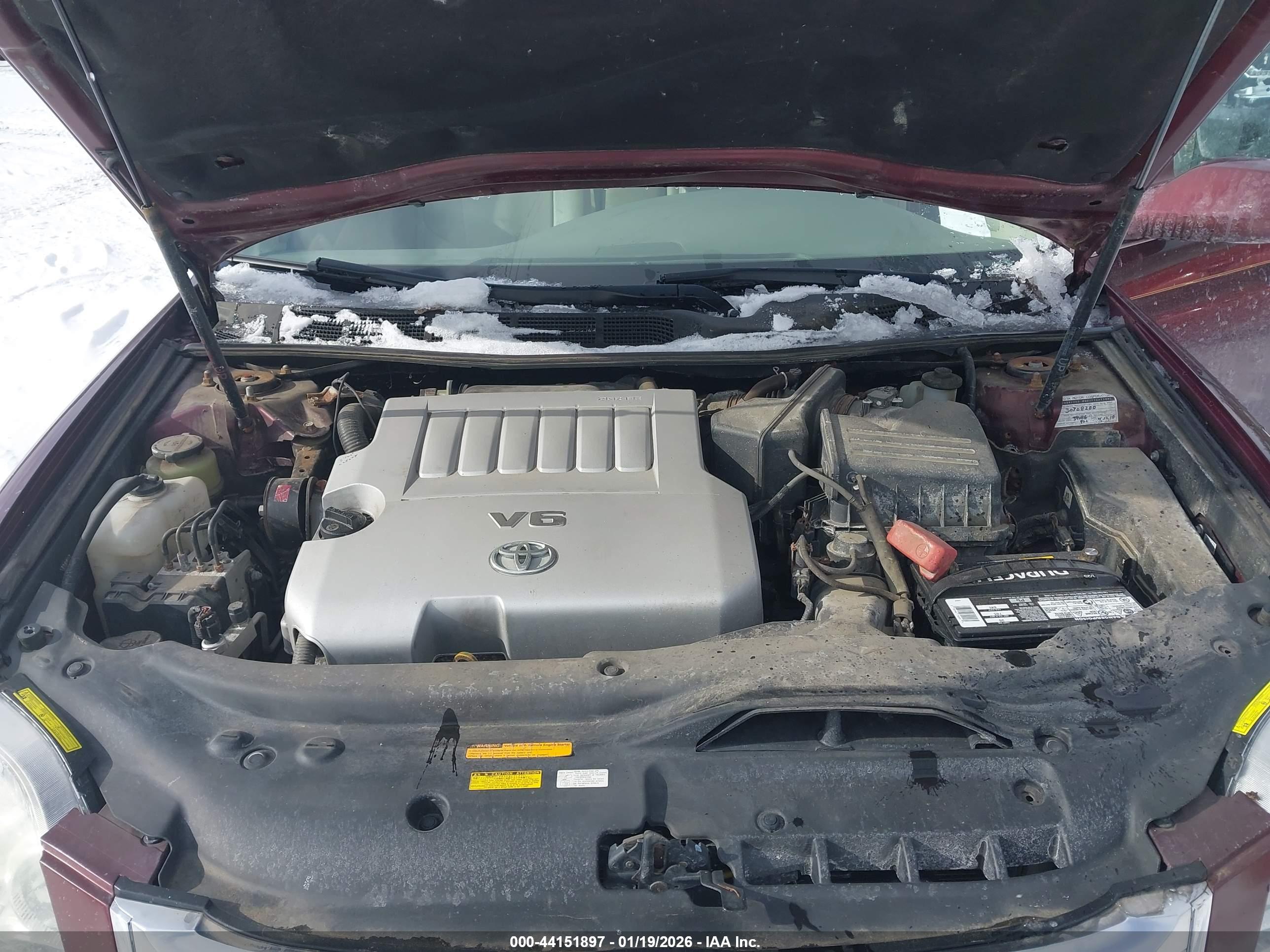 TOYOTA AVALON image 10