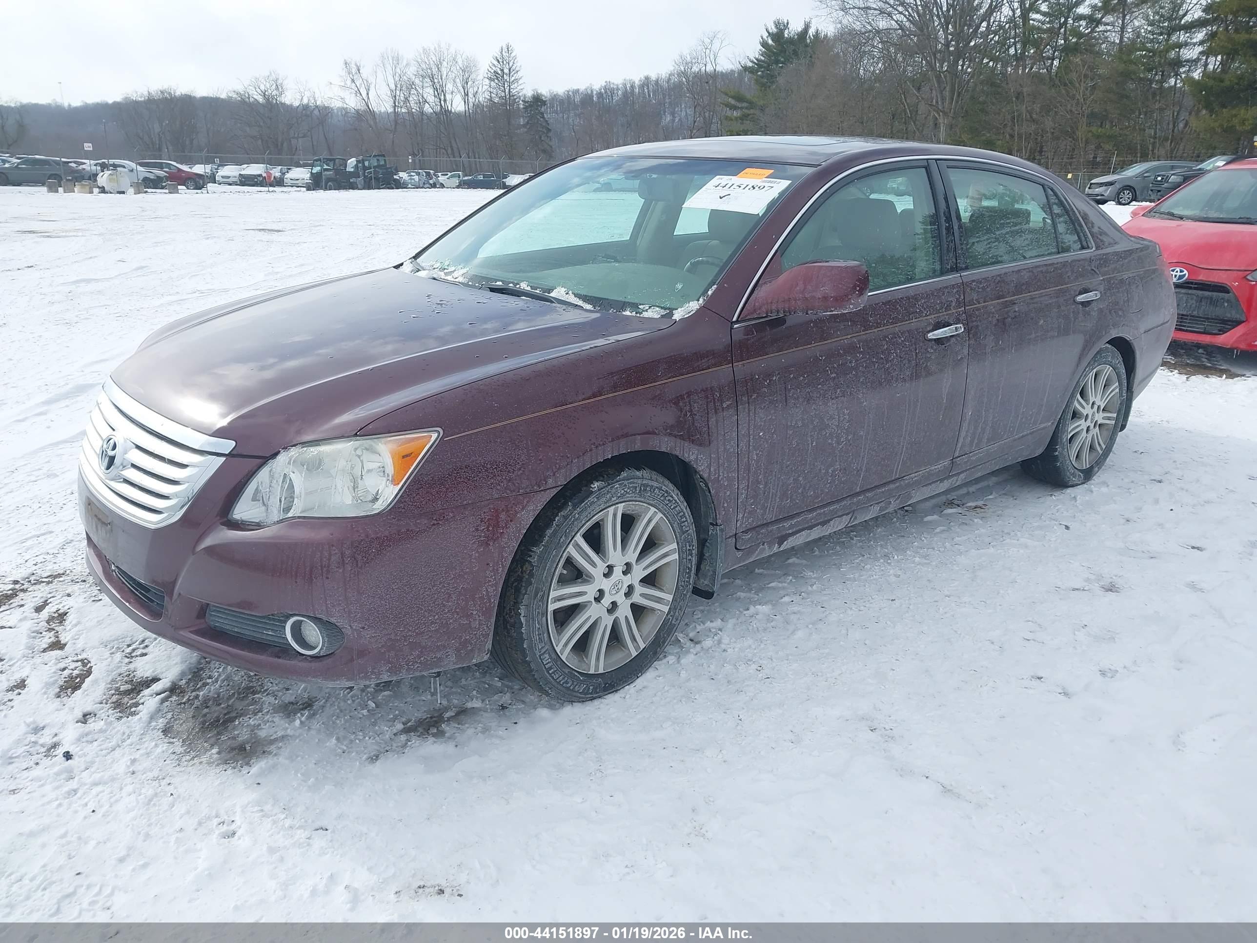 TOYOTA AVALON image 2