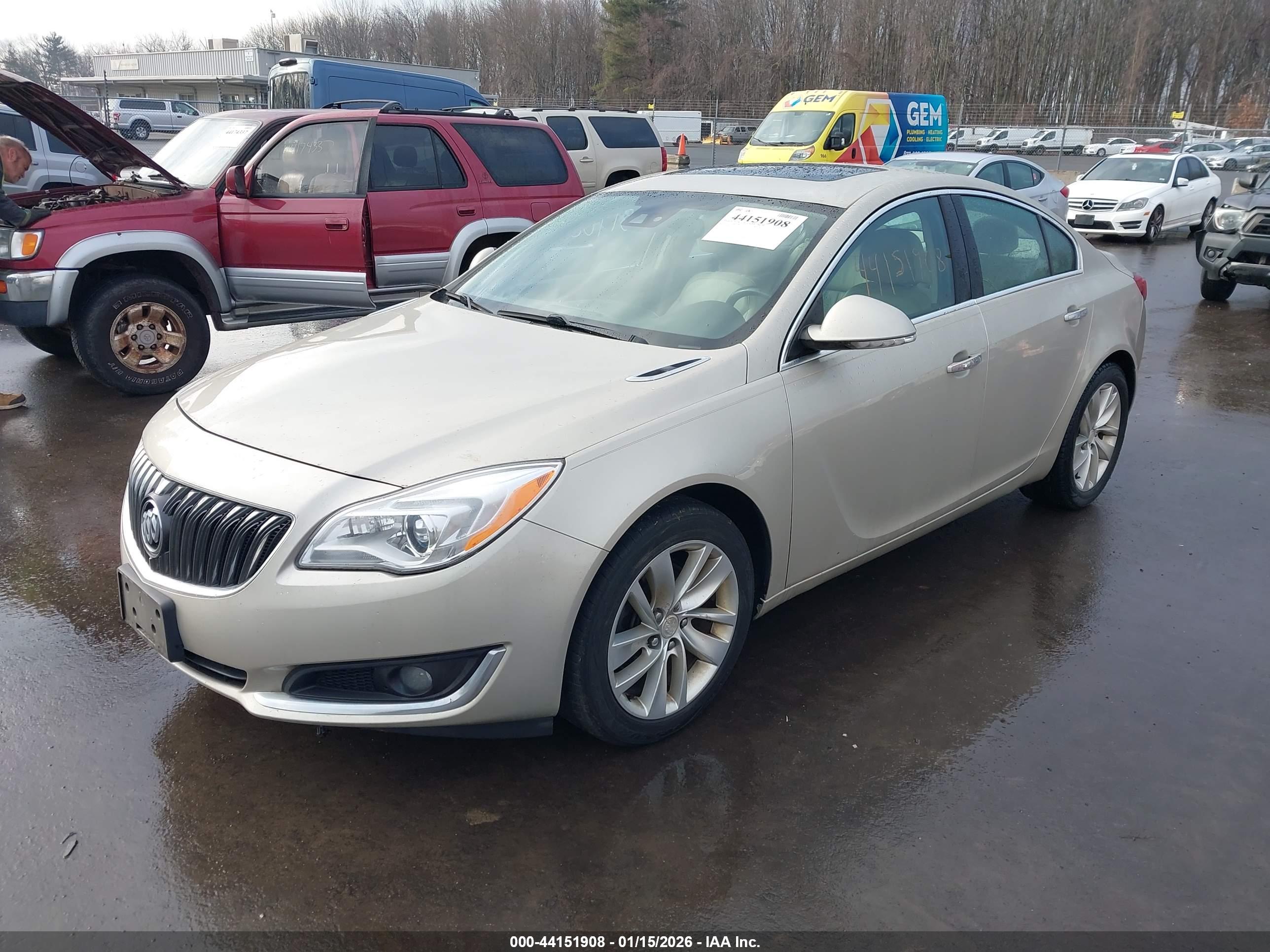BUICK REGAL image 2