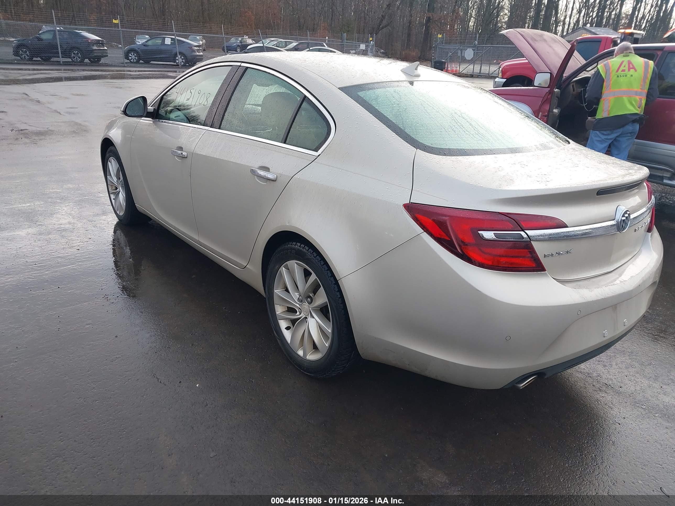 BUICK REGAL image 3