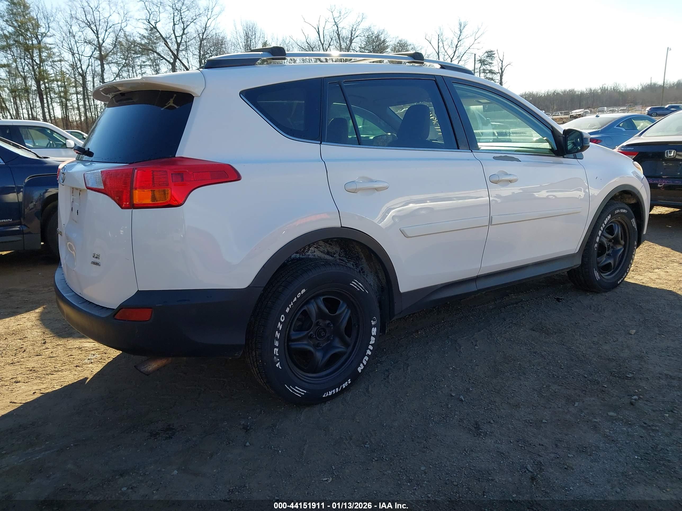 TOYOTA RAV4 image 4