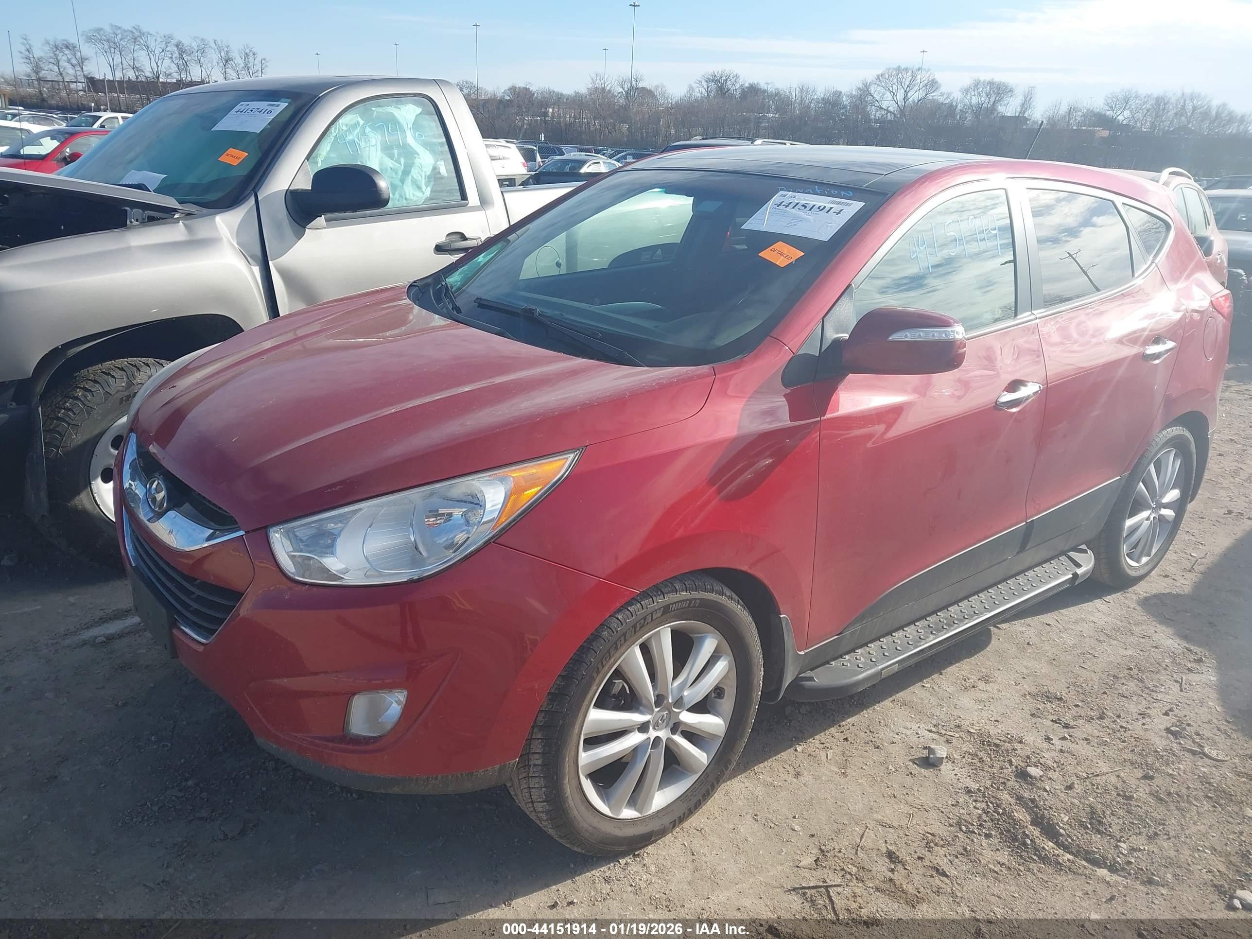 HYUNDAI TUCSON image 2