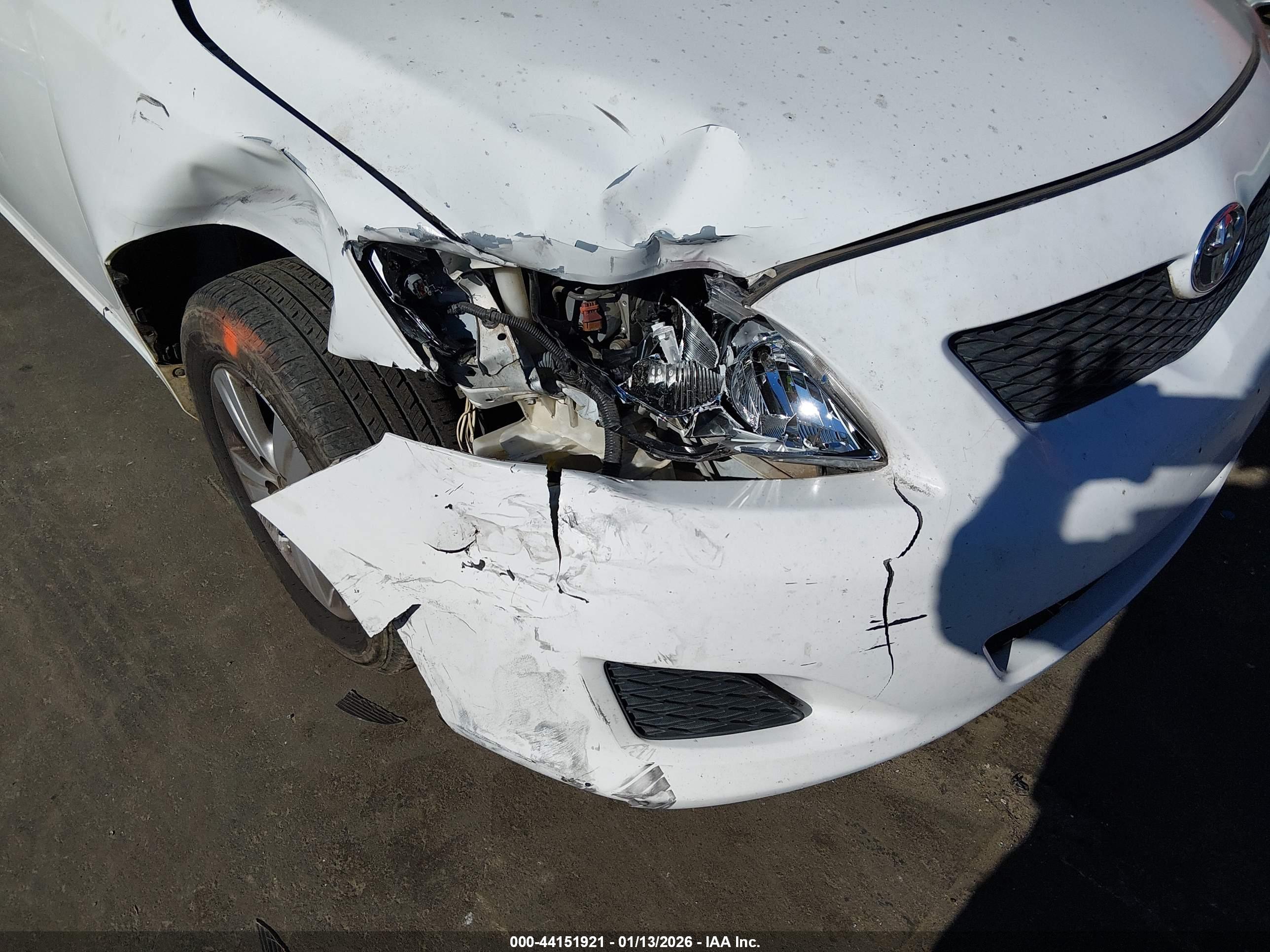 TOYOTA COROLLA image 6