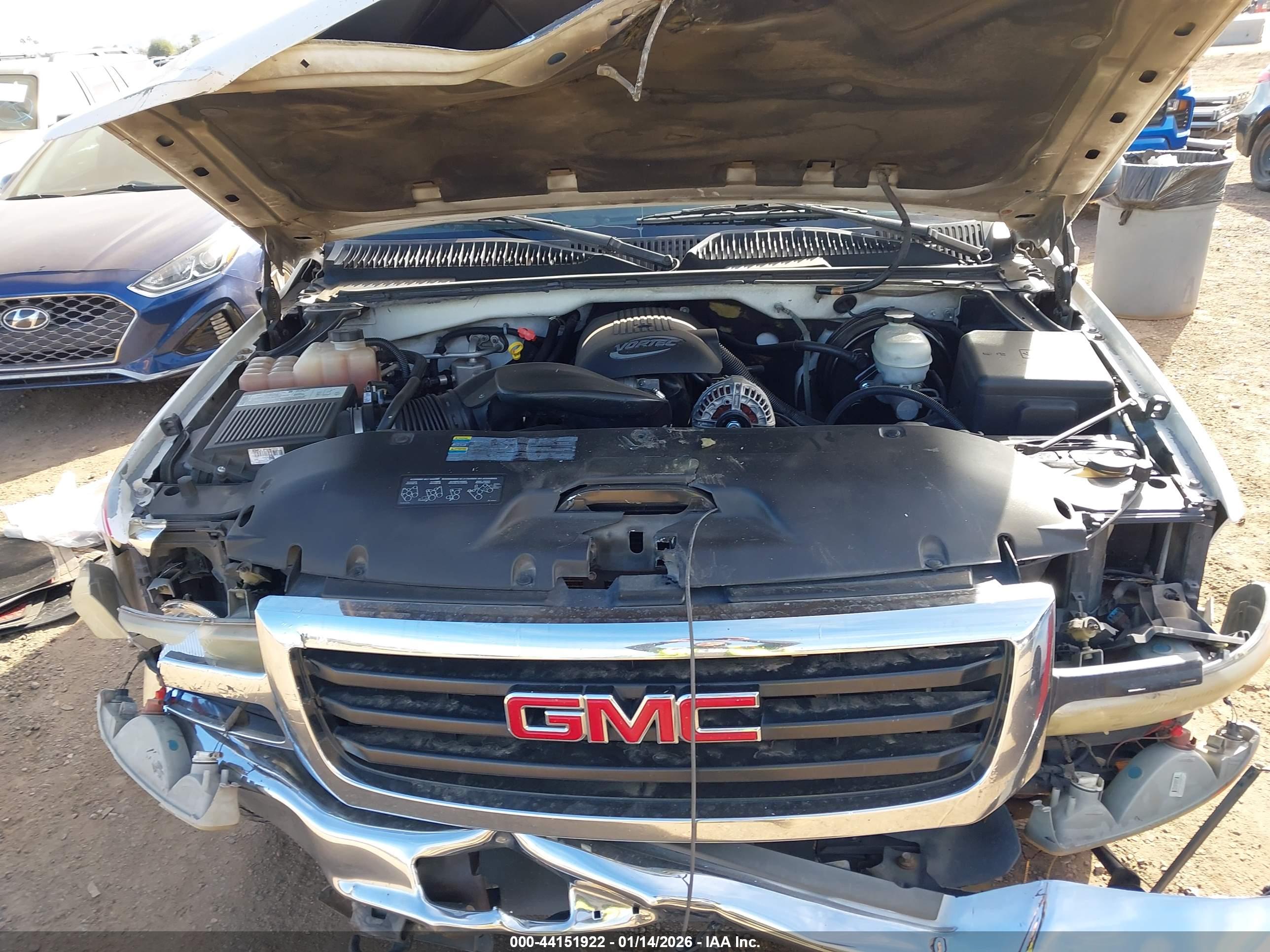 GMC SIERRA image 10