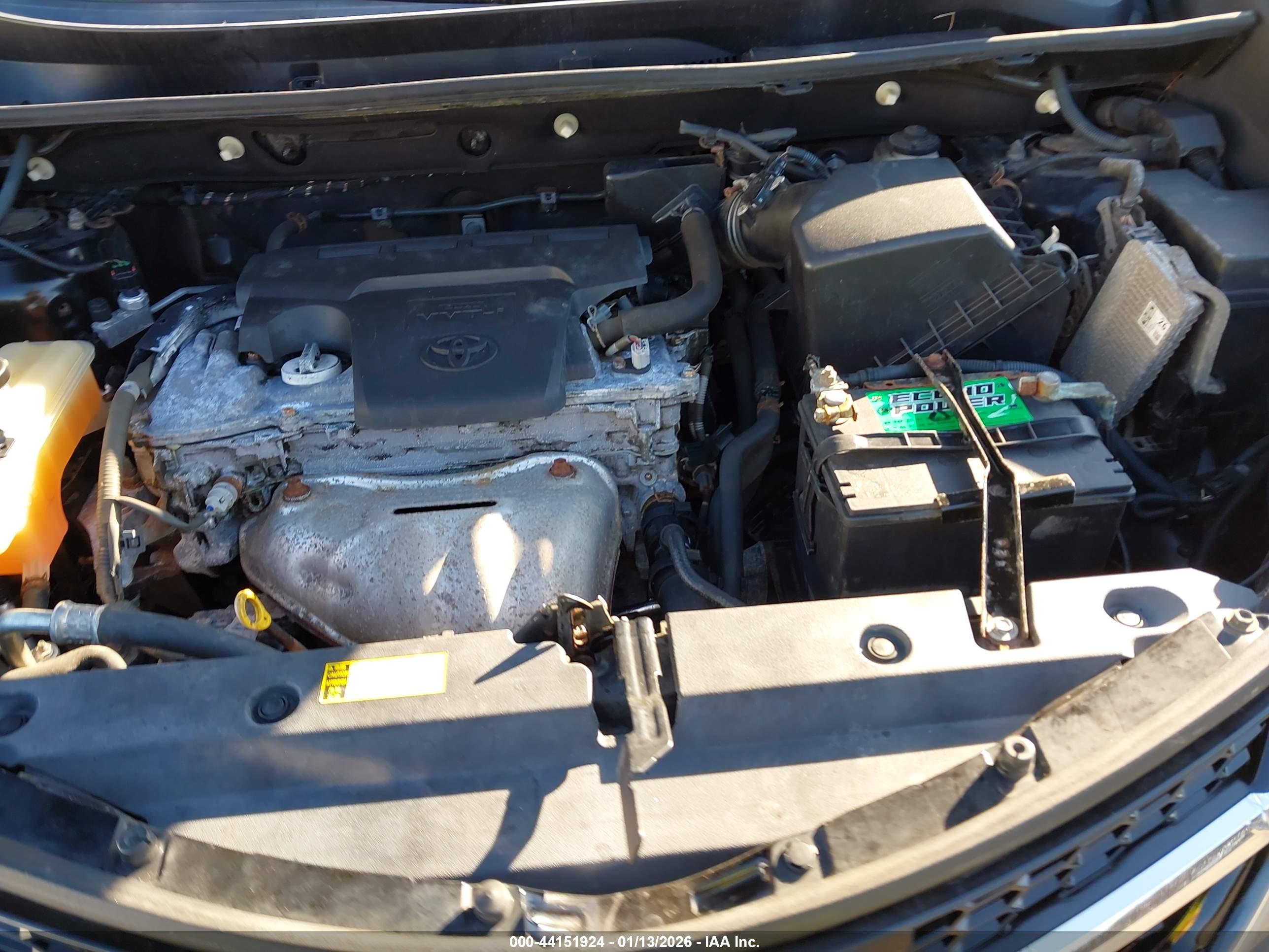TOYOTA RAV4 image 10