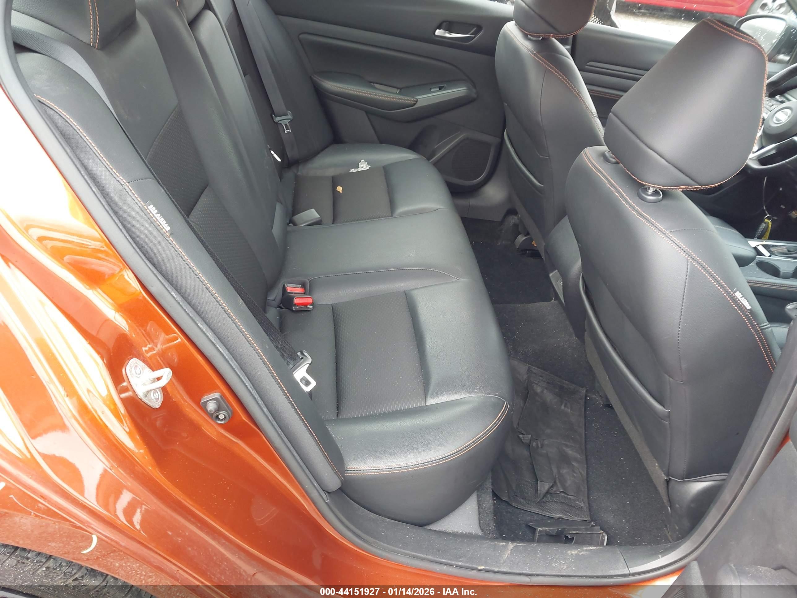 NISSAN ALTIMA image 8