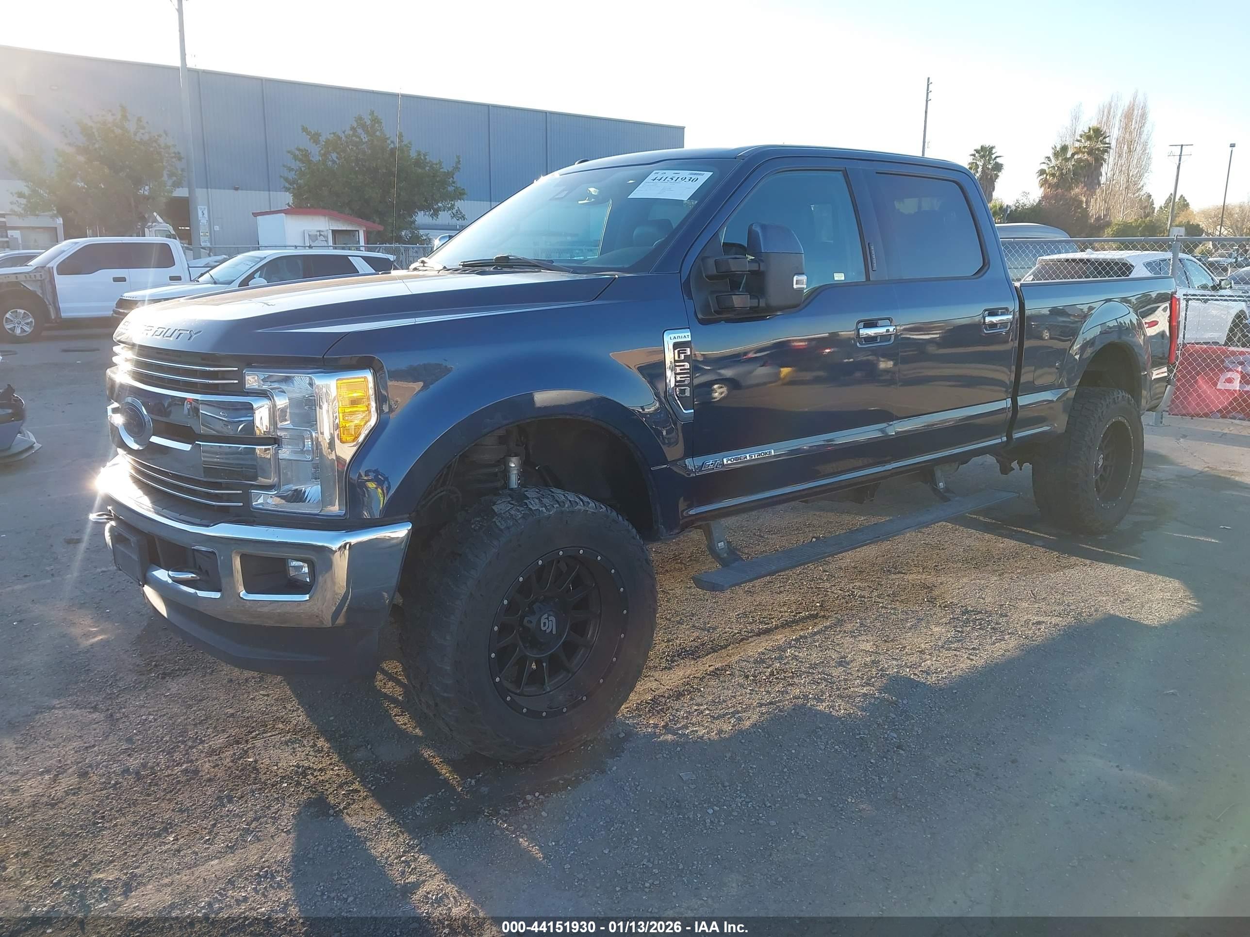FORD F-250 image 2