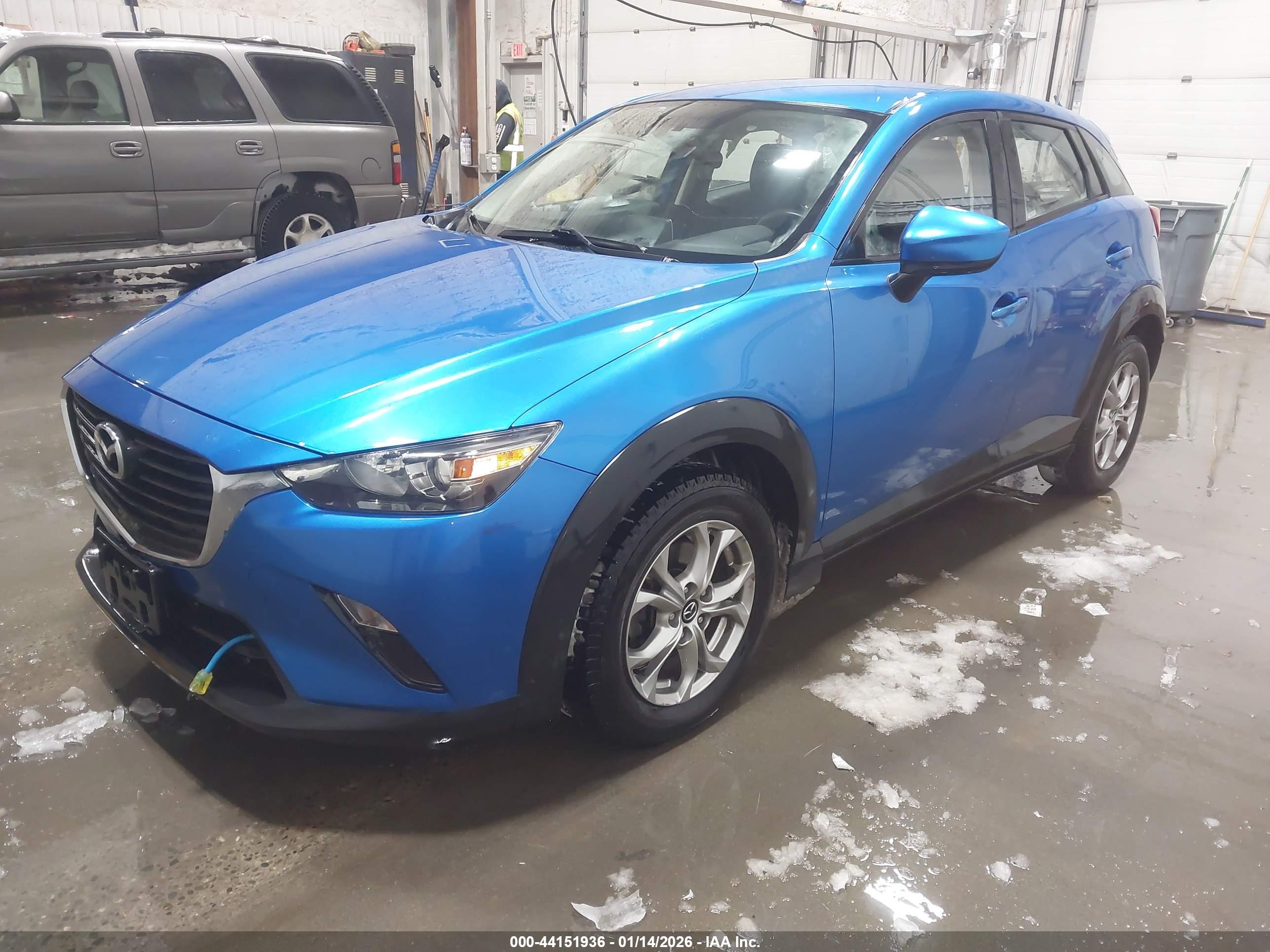 MAZDA CX-3 image 2