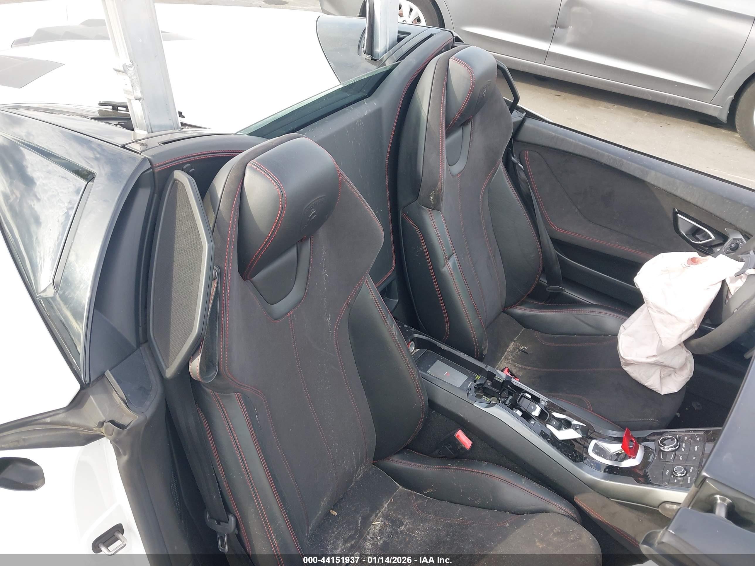 LAMBORGHINI HURACAN image 8