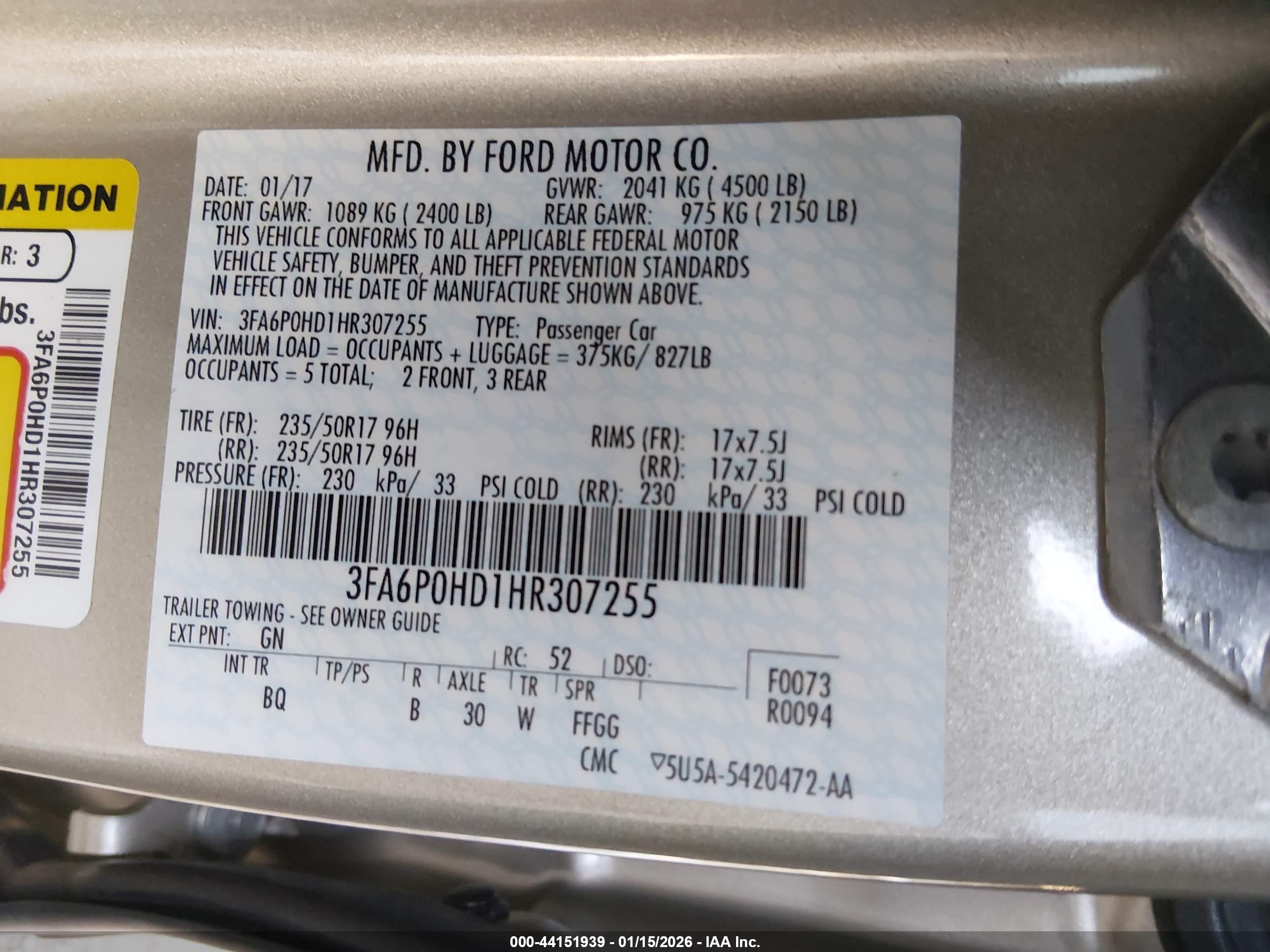 FORD FUSION image 9