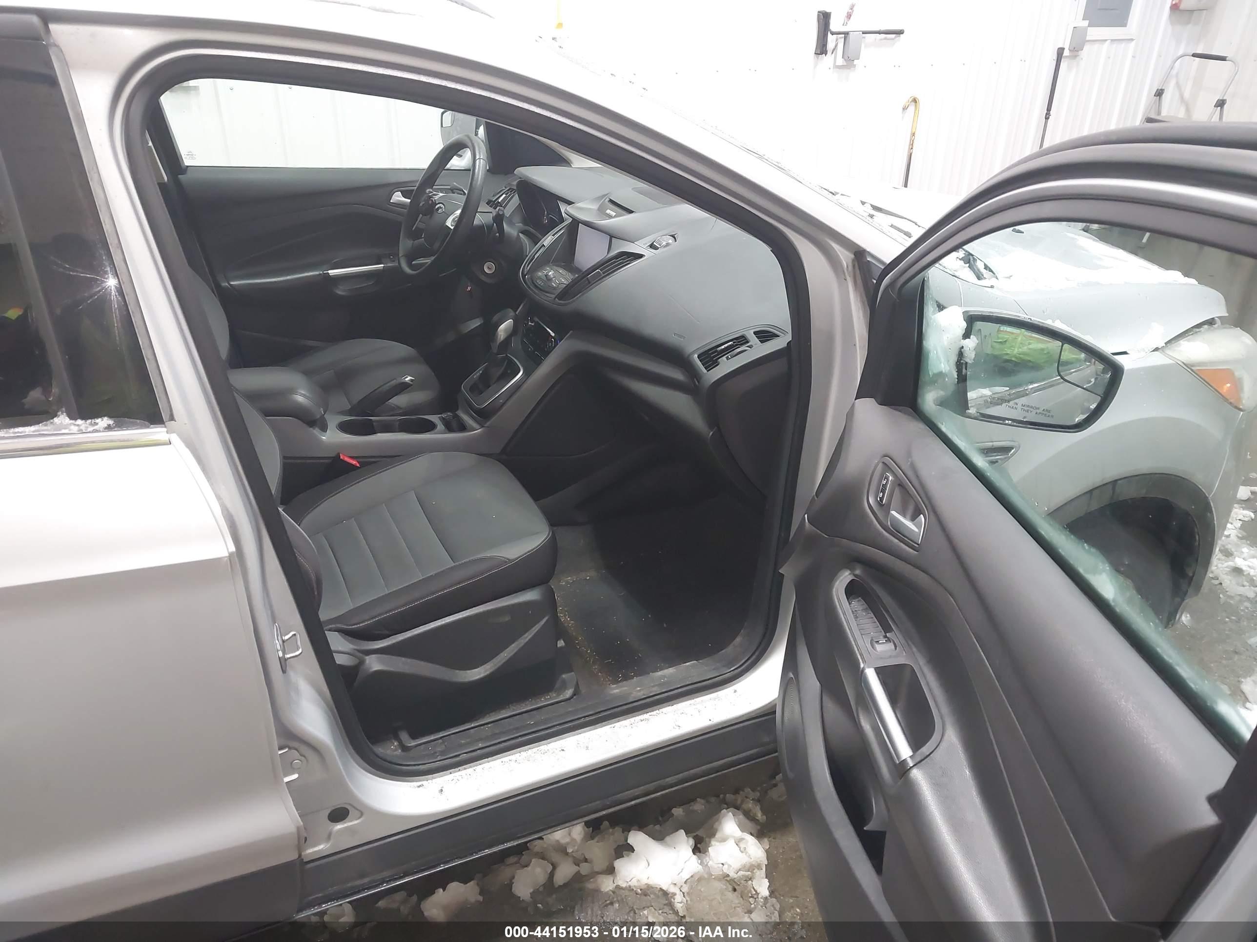 FORD ESCAPE image 5