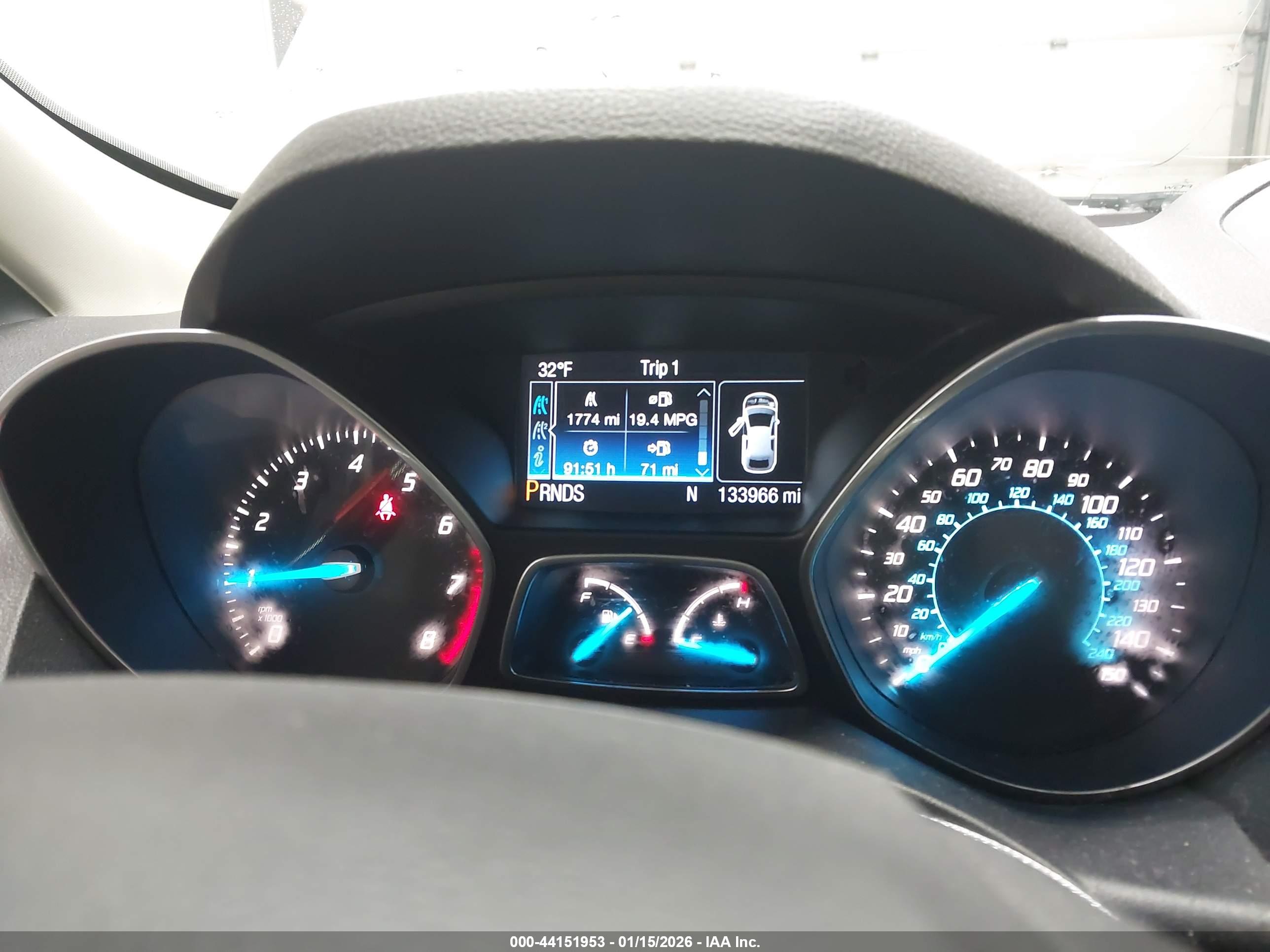FORD ESCAPE image 7