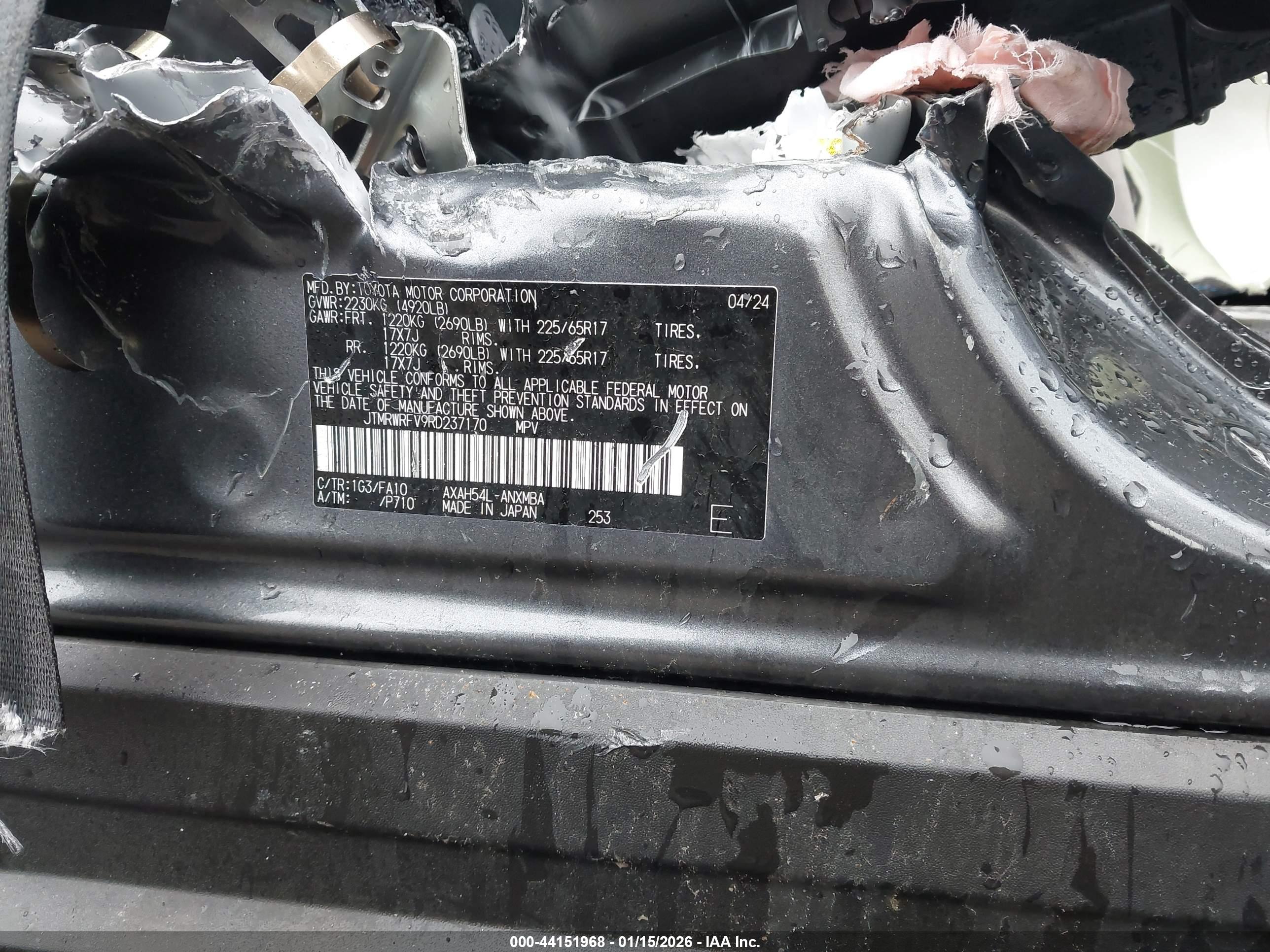 TOYOTA RAV4 image 9