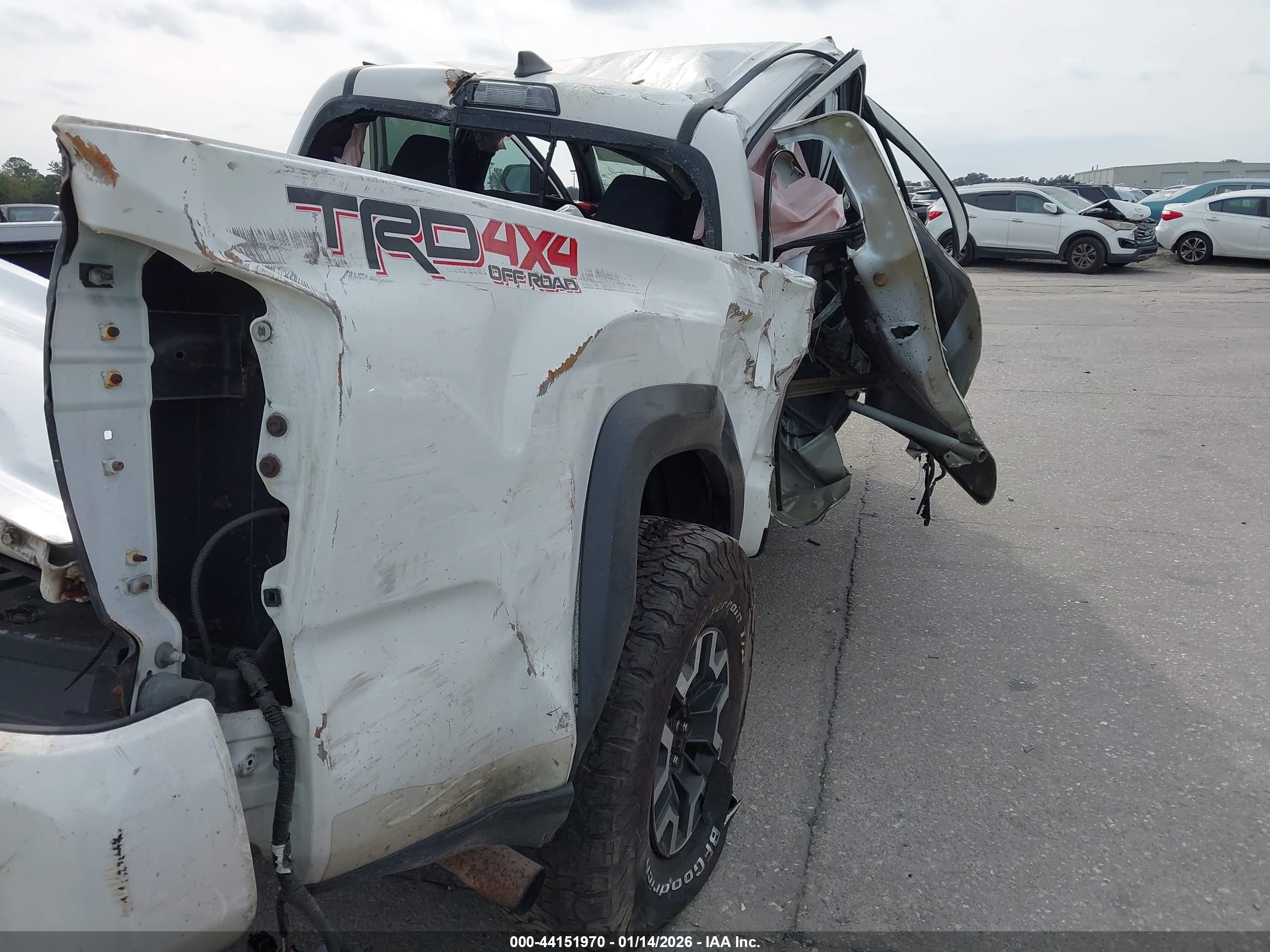 TOYOTA TACOMA image 6