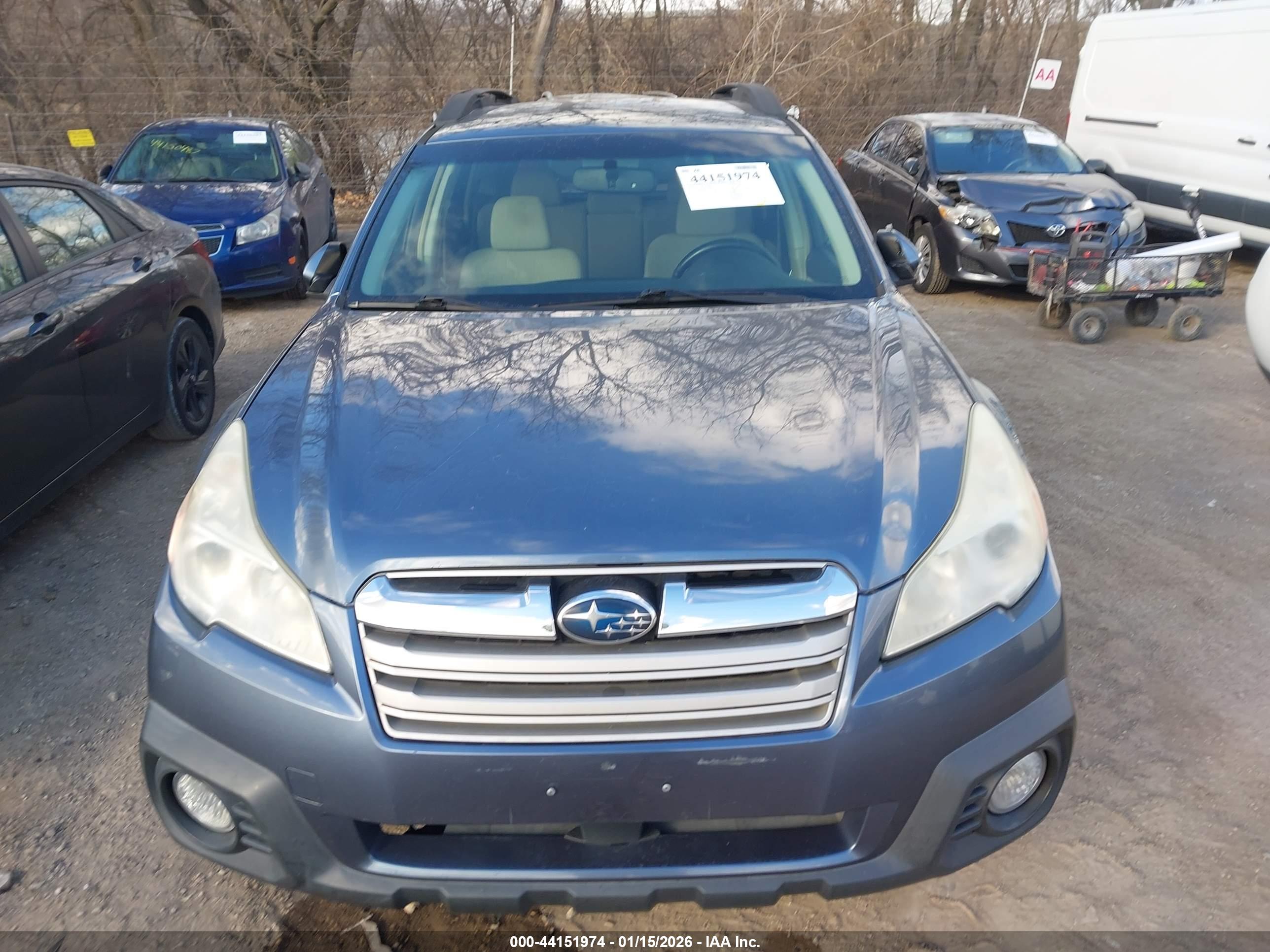 SUBARU OUTBACK image 6