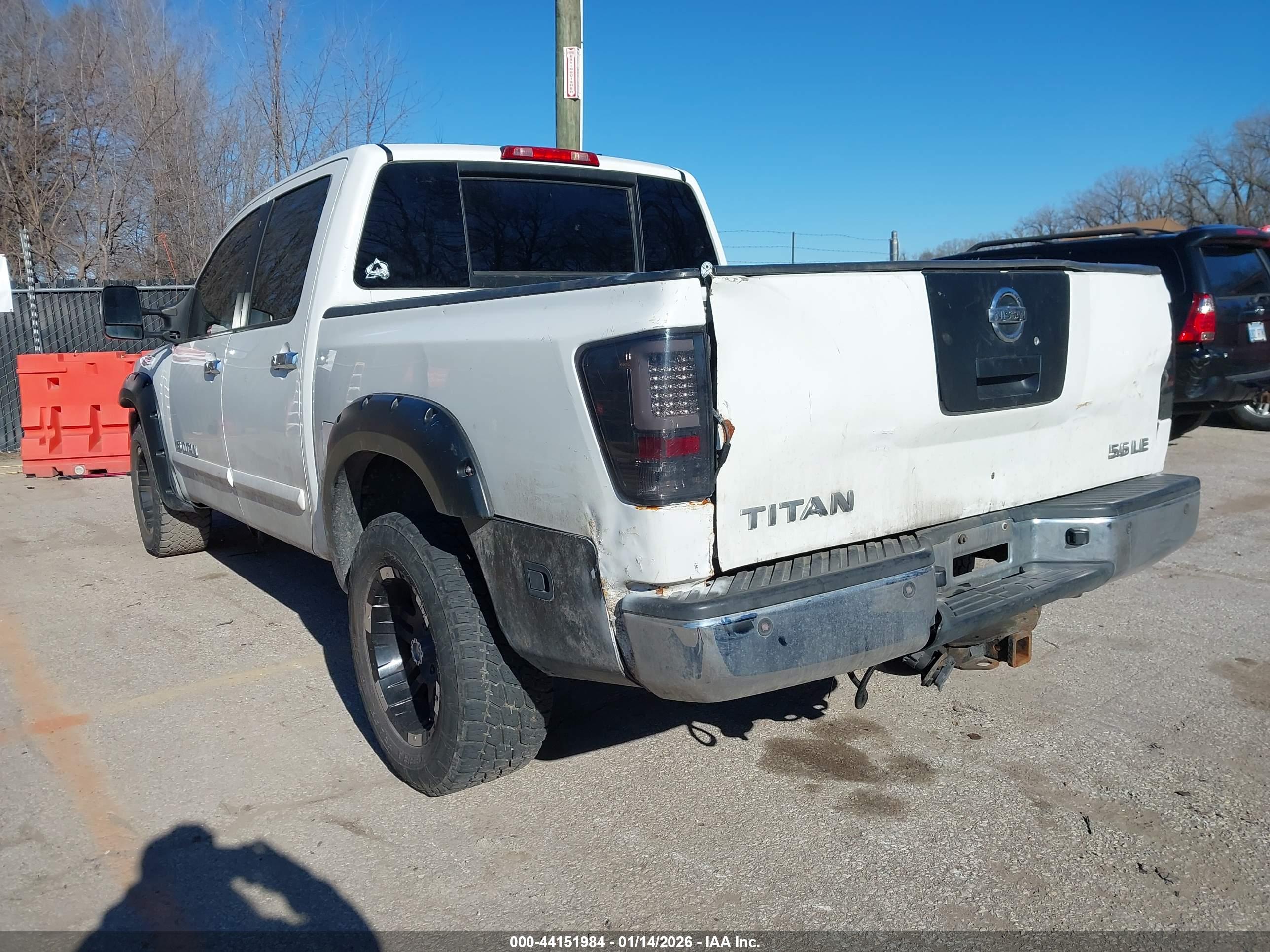 NISSAN TITAN image 3
