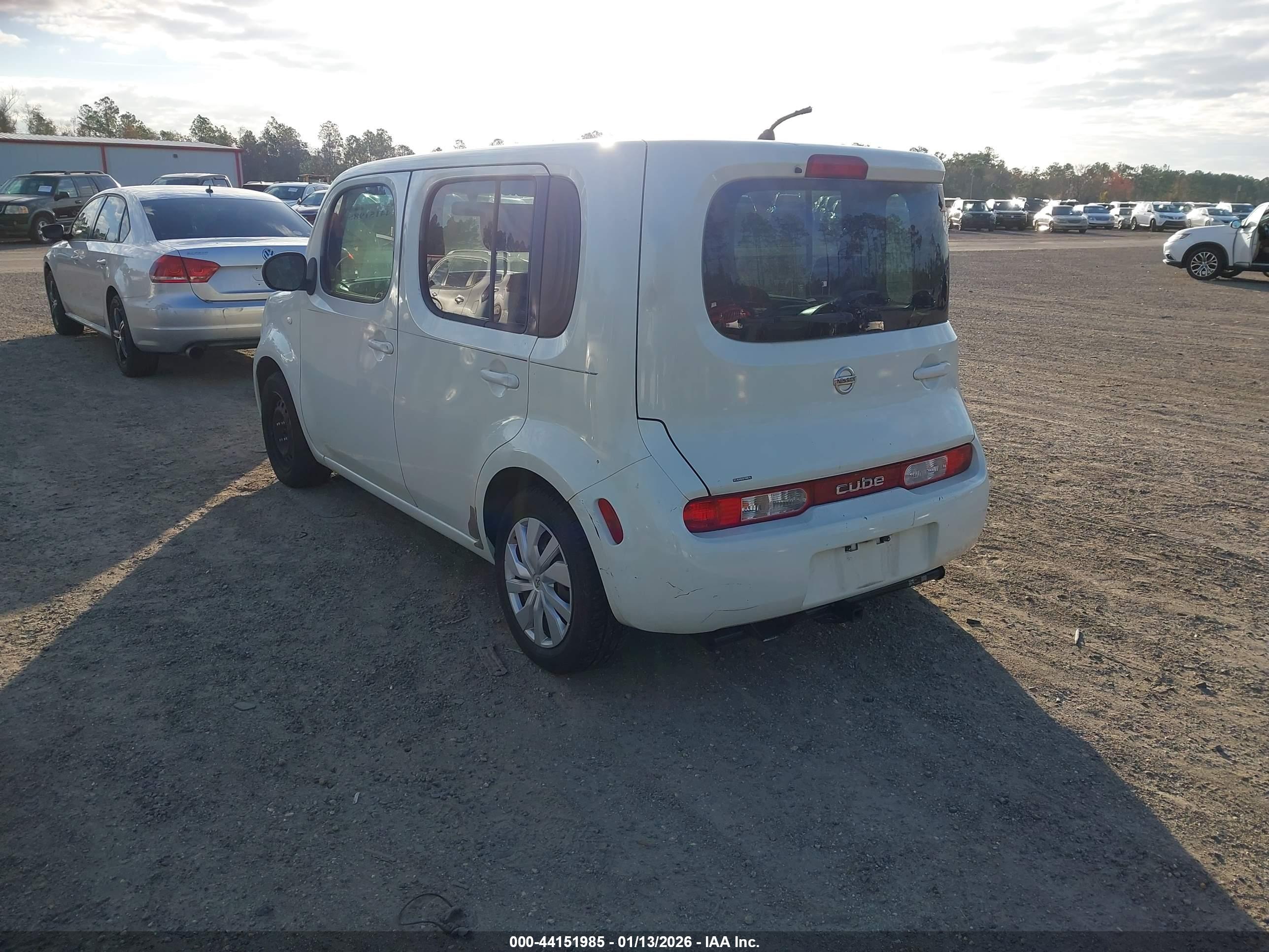 NISSAN CUBE image 3