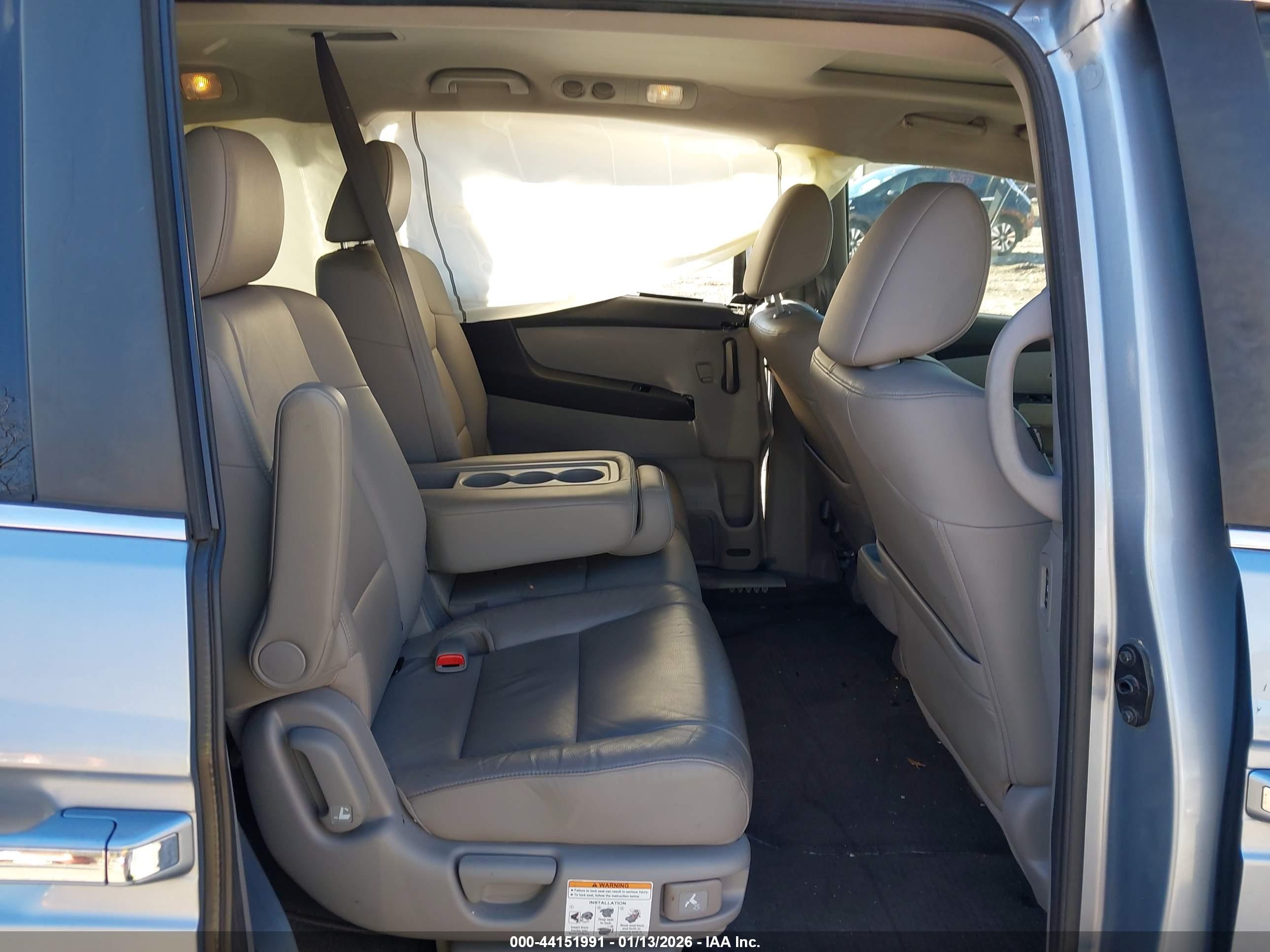 HONDA ODYSSEY image 8