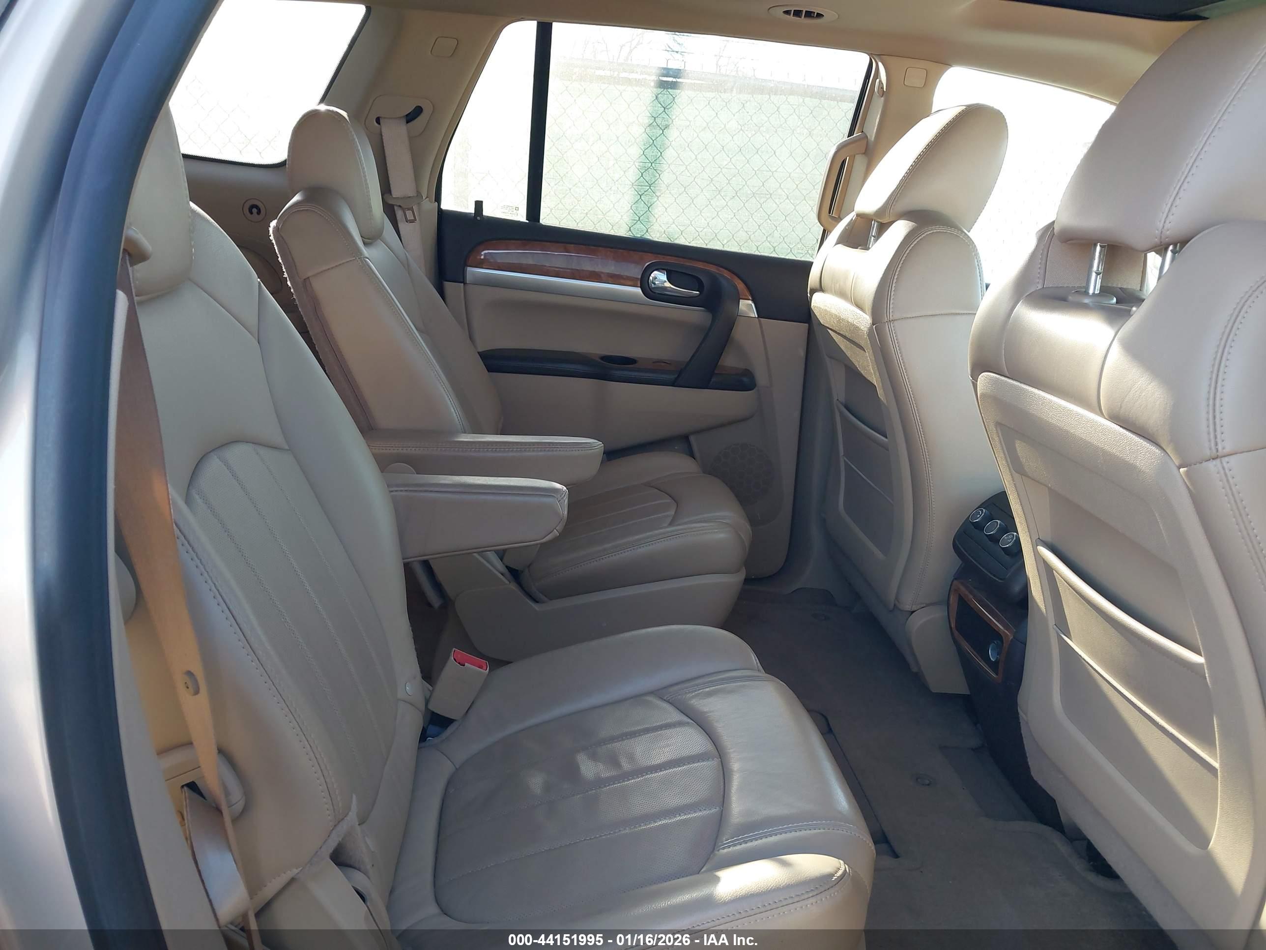 BUICK ENCLAVE image 8