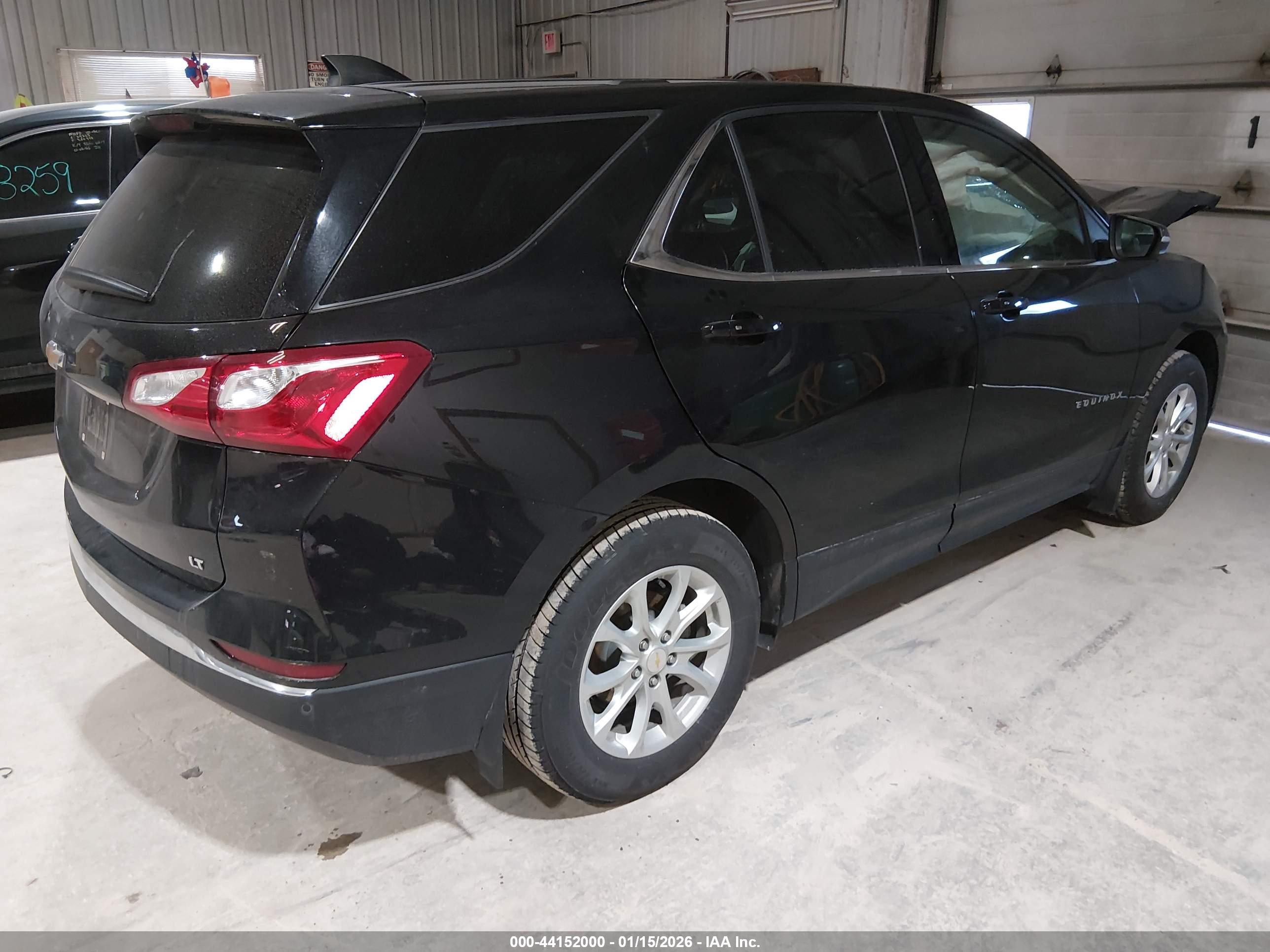 CHEVROLET EQUINOX image 4