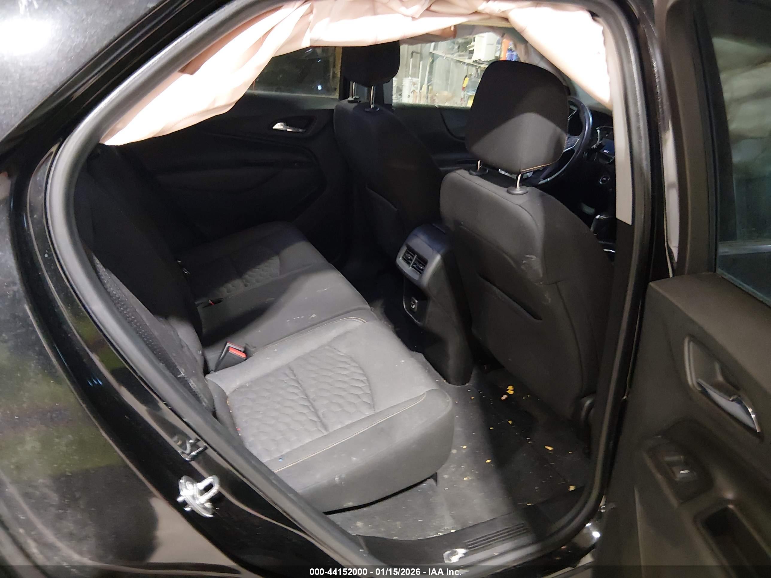 CHEVROLET EQUINOX image 8