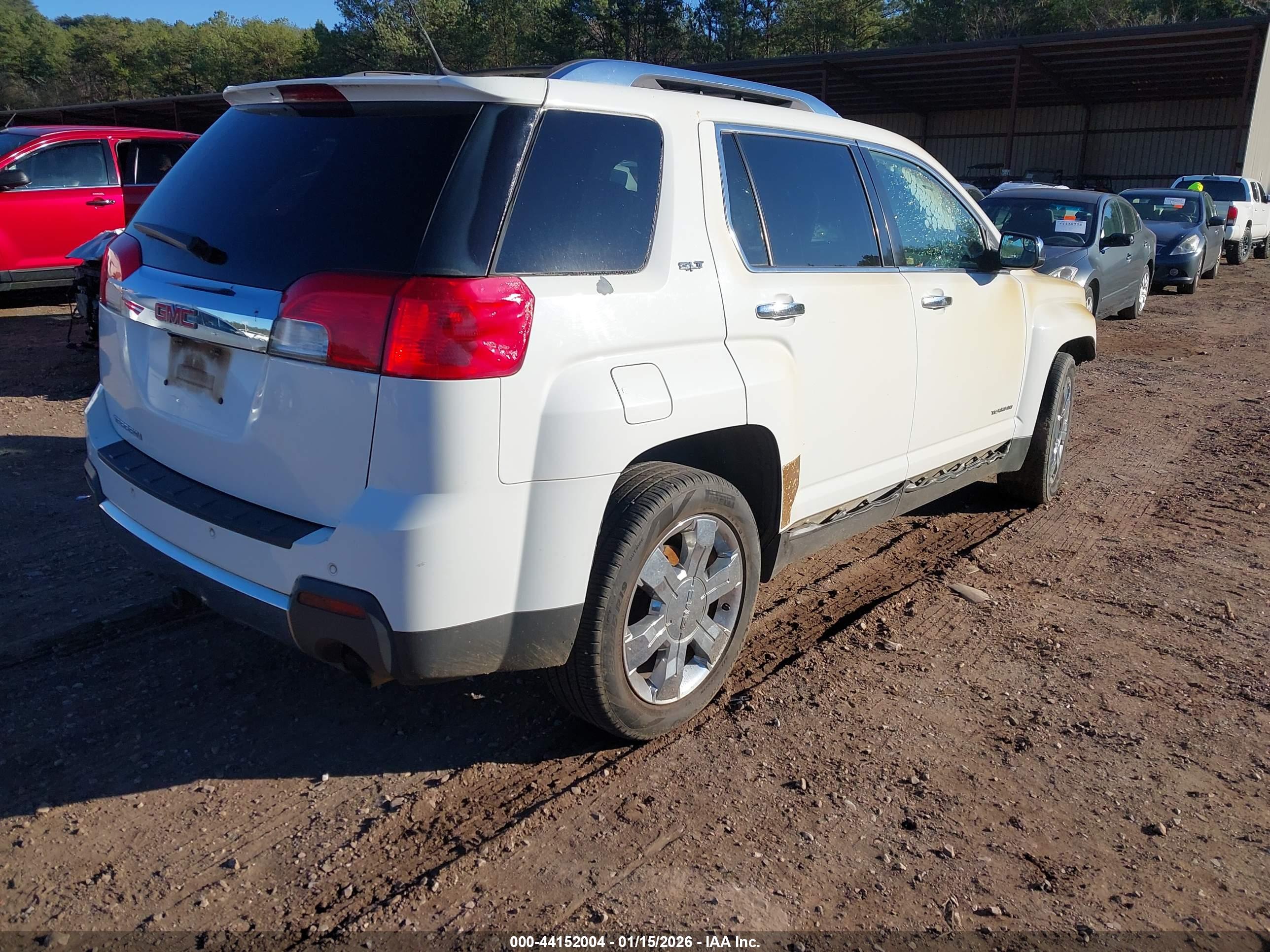 GMC TERRAIN image 4