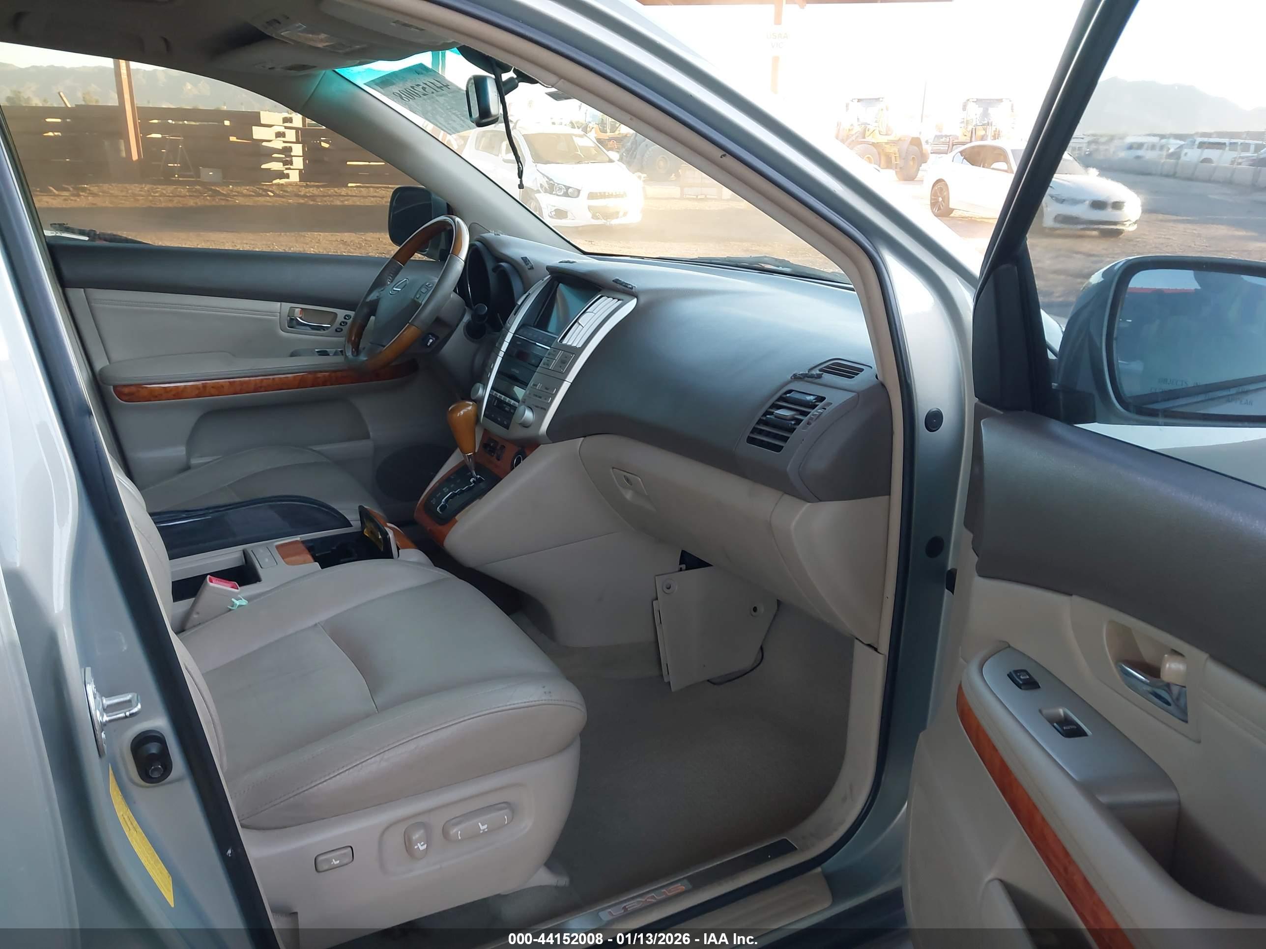 LEXUS RX image 5