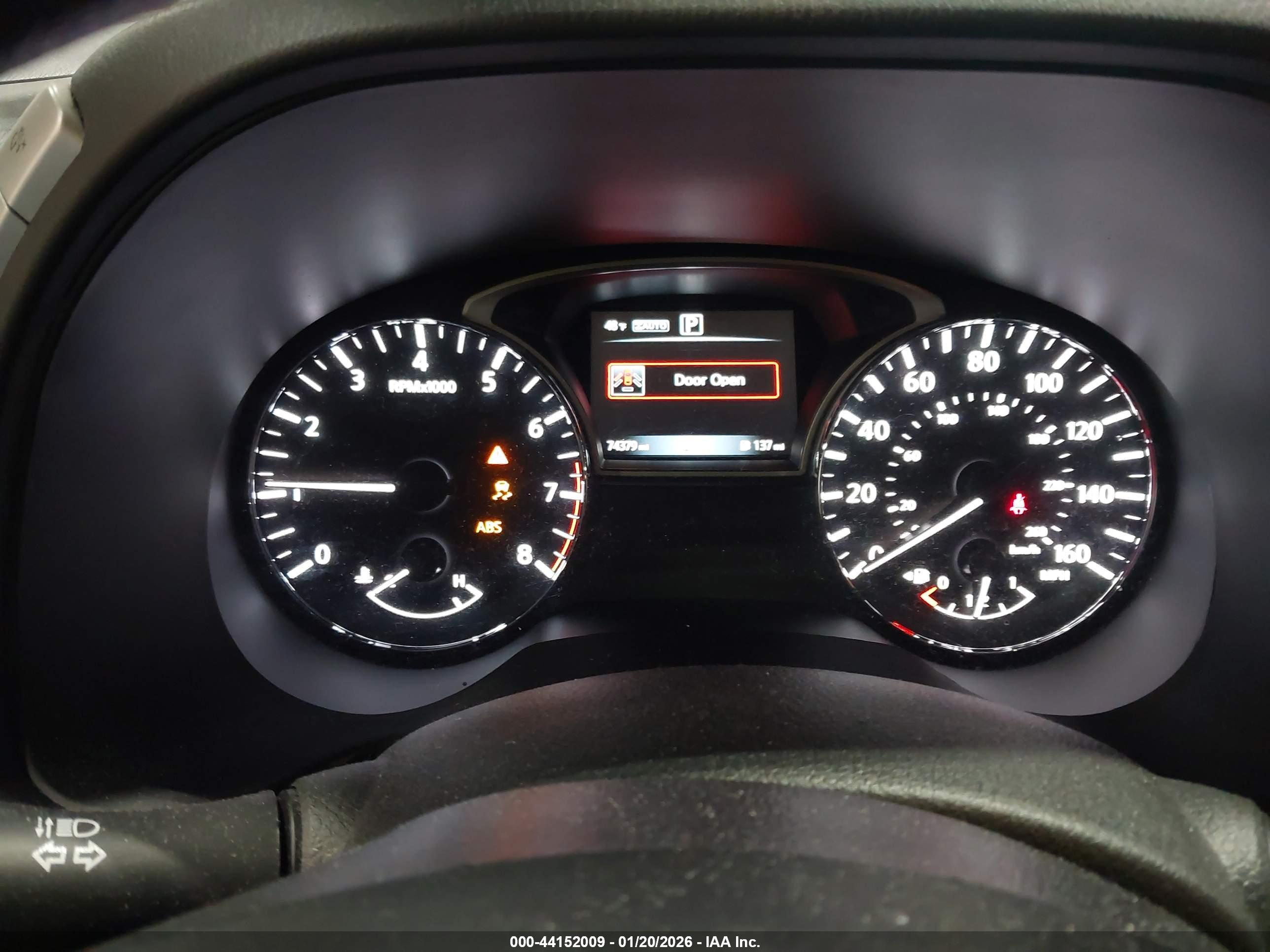 NISSAN PATHFINDER image 7