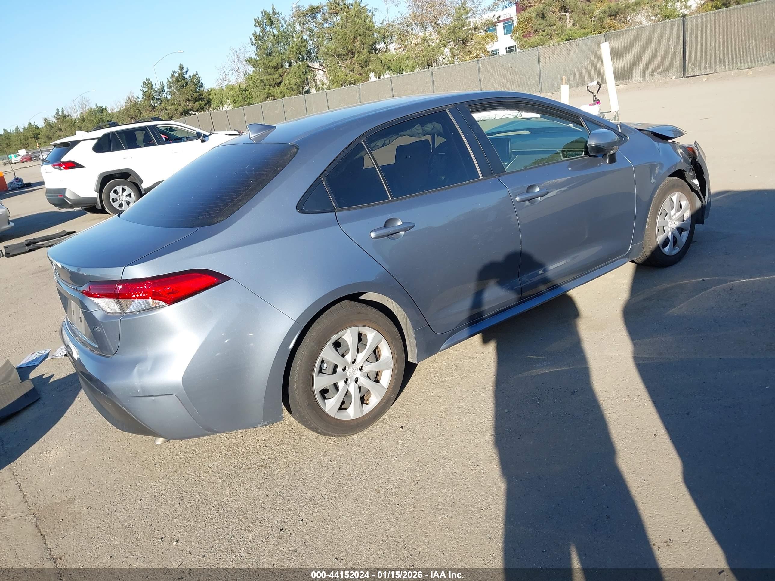 TOYOTA COROLLA image 4