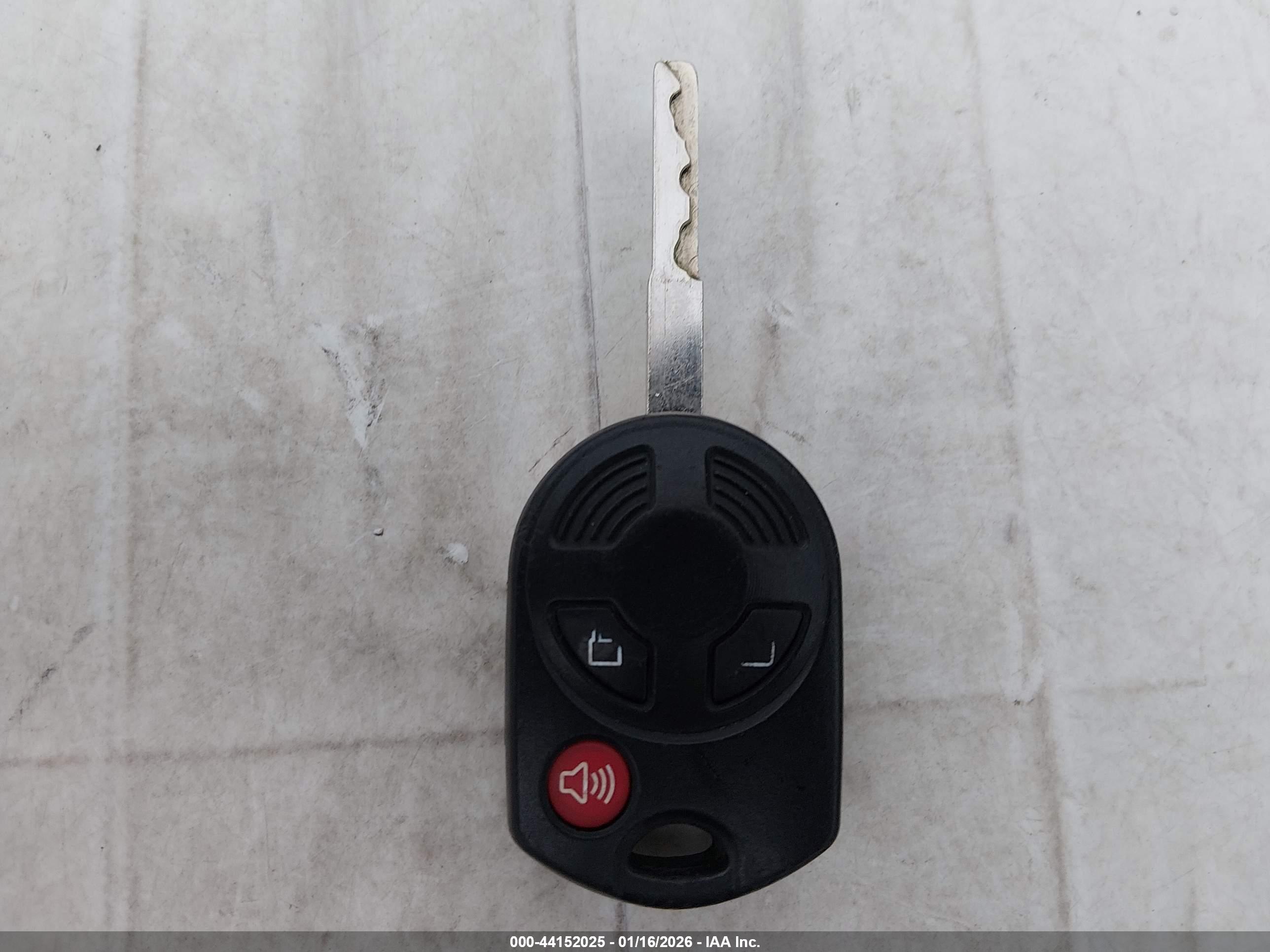 FORD ESCAPE image 11