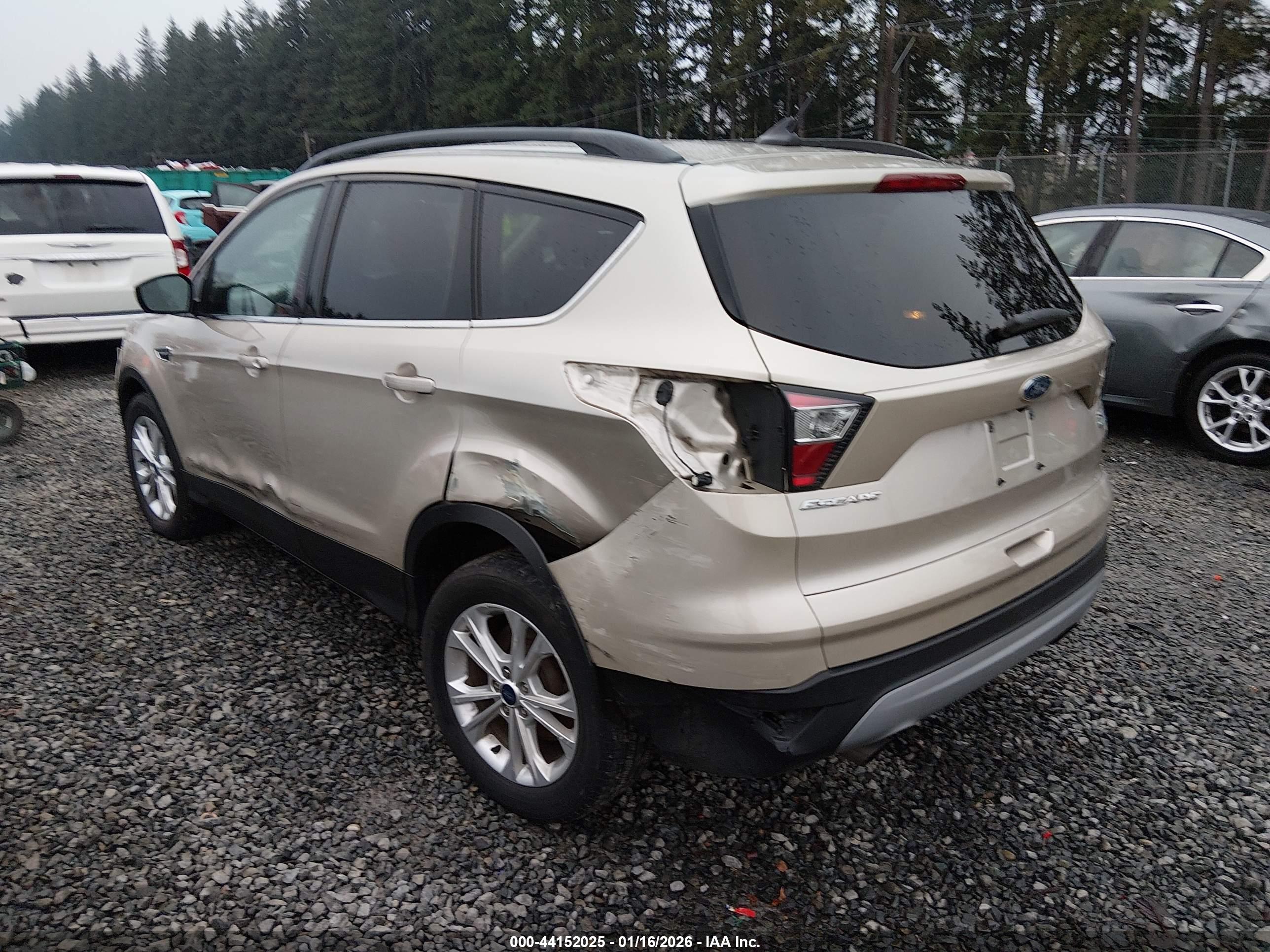 FORD ESCAPE image 3